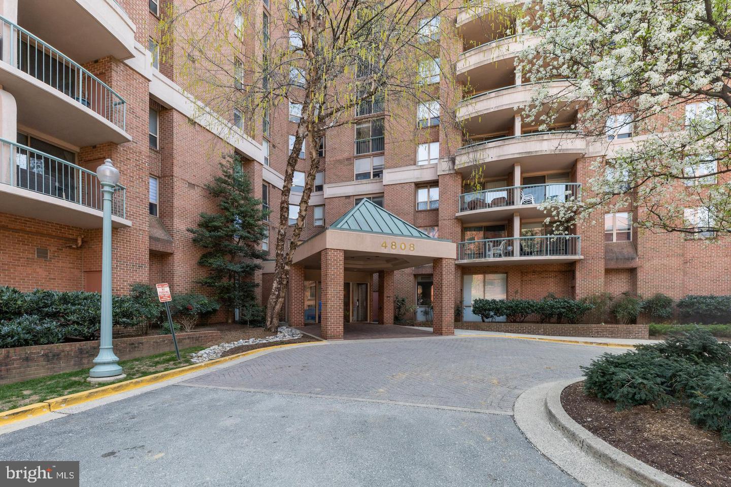 2 bed/2 bath 7th floor apartment with amazing views! Updated interior with stainless steel appliances and in unit washer/dryer. Hardwood floors in pristine condition. Location can't be beat just steps from the Bethesda Metro station with easy walkability to grocery, restaurants, and retail shopping! Generous amenities include concierge, exercise room, pool, and private parking spot. The perfect spot to enjoy Bethesda living!