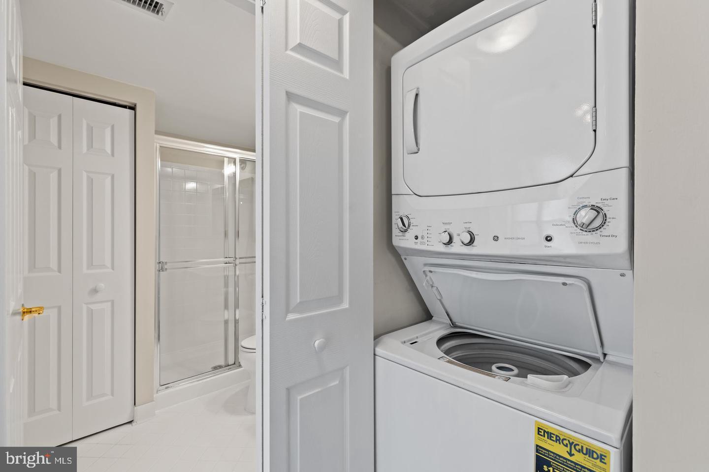 THE CHRISTOPHER - Residential Lease