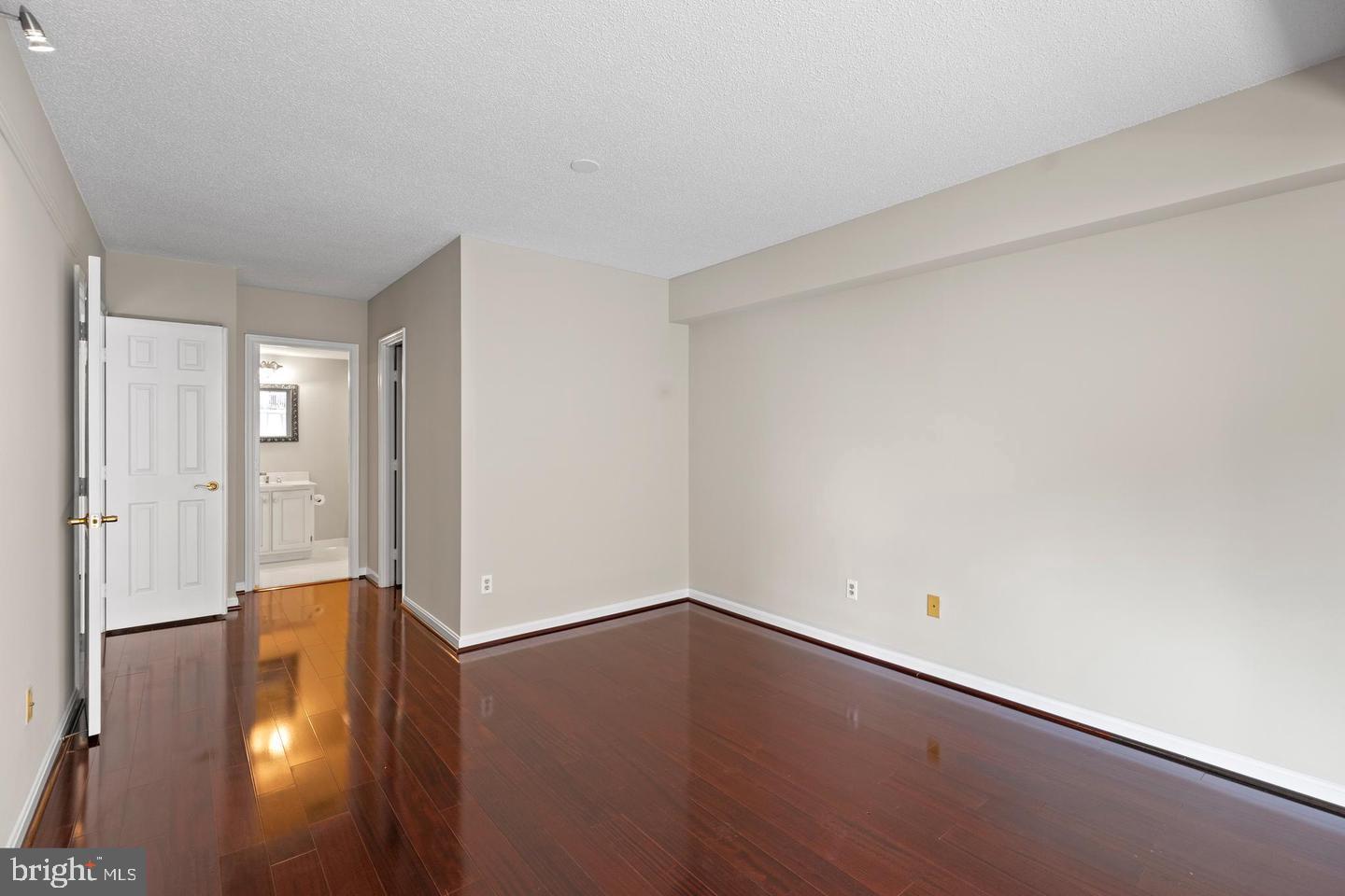 THE CHRISTOPHER - Residential Lease