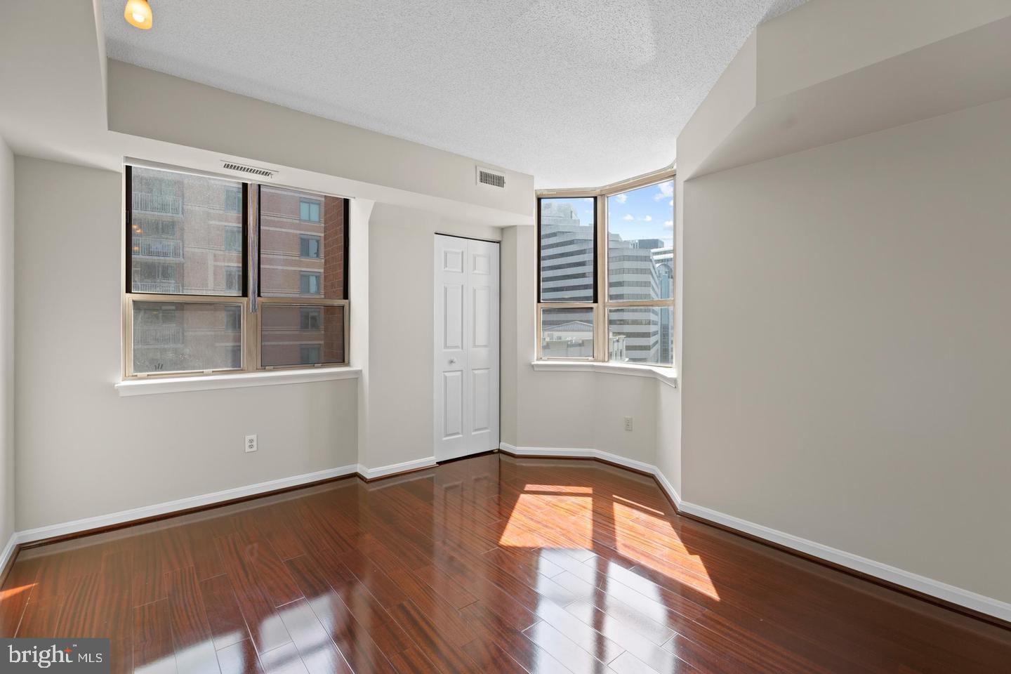 THE CHRISTOPHER - Residential Lease