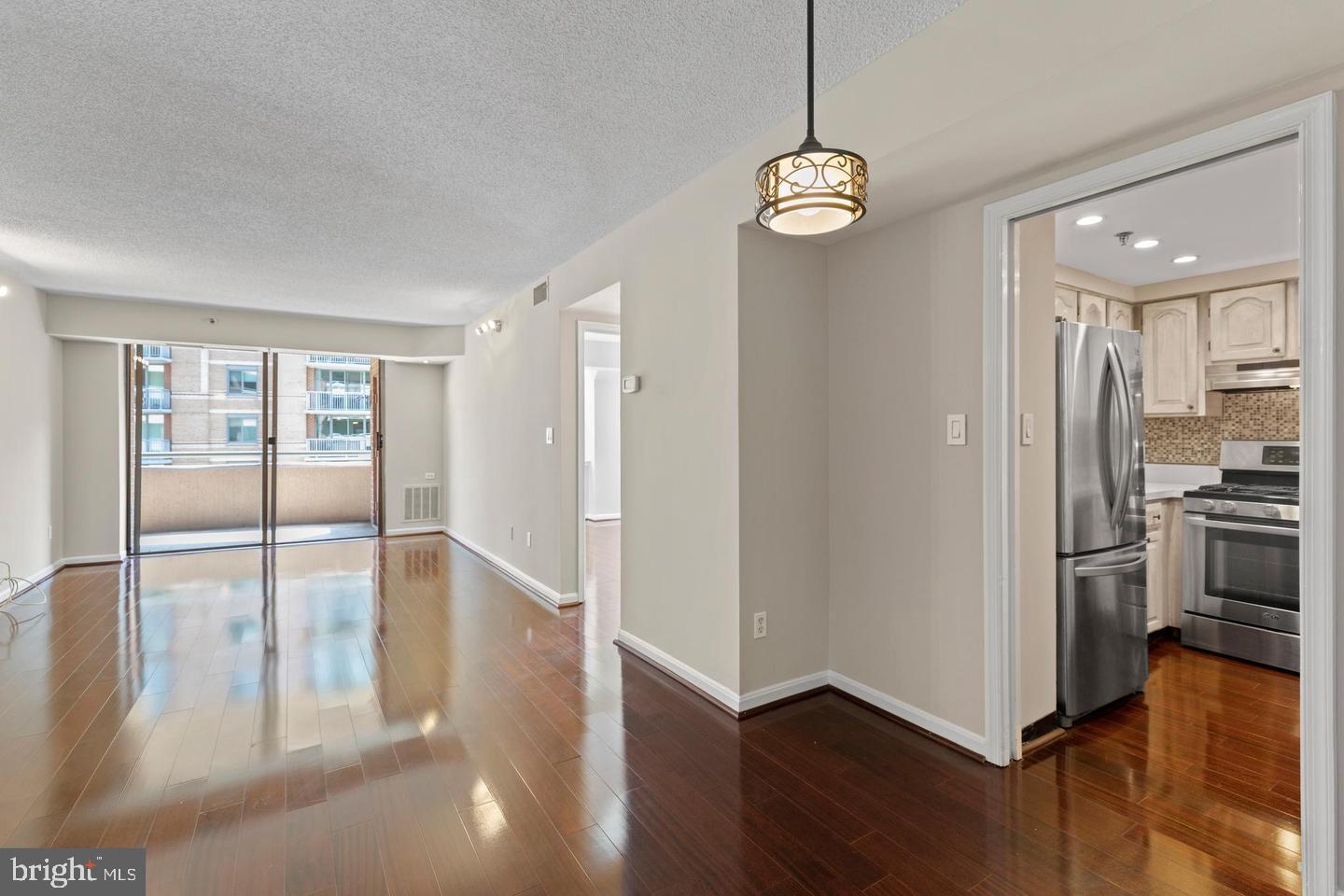 THE CHRISTOPHER - Residential Lease