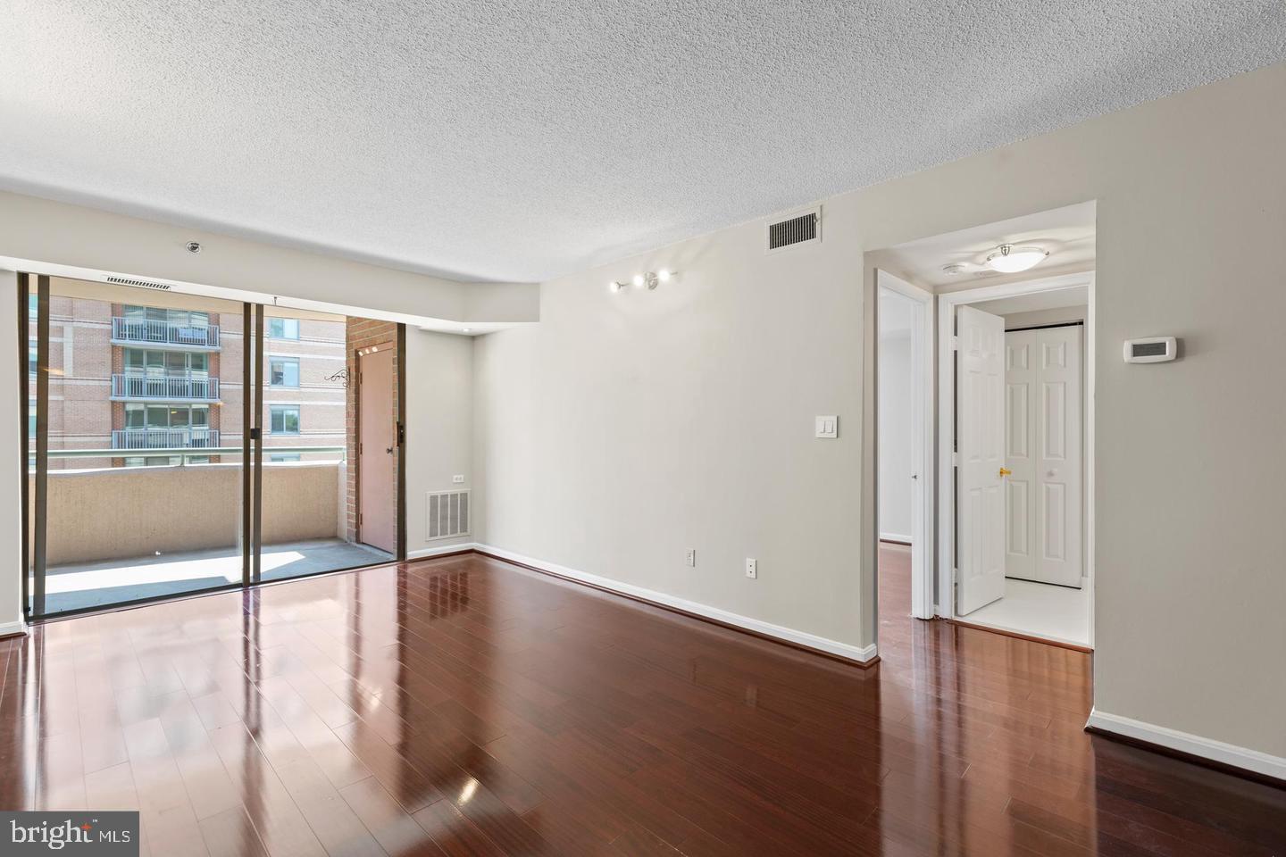 THE CHRISTOPHER - Residential Lease