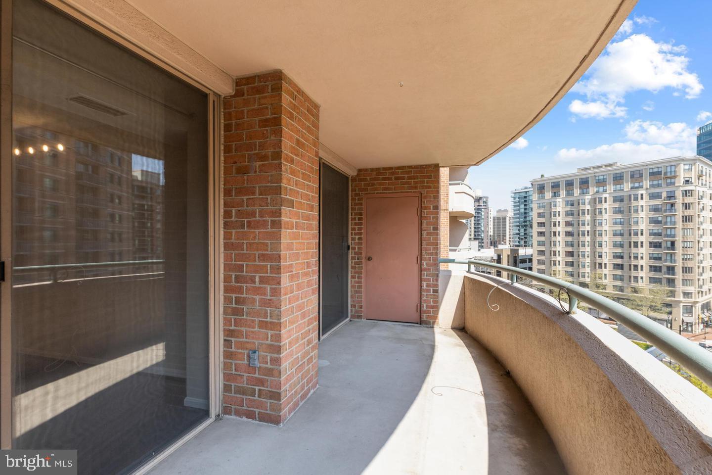 THE CHRISTOPHER - Residential Lease