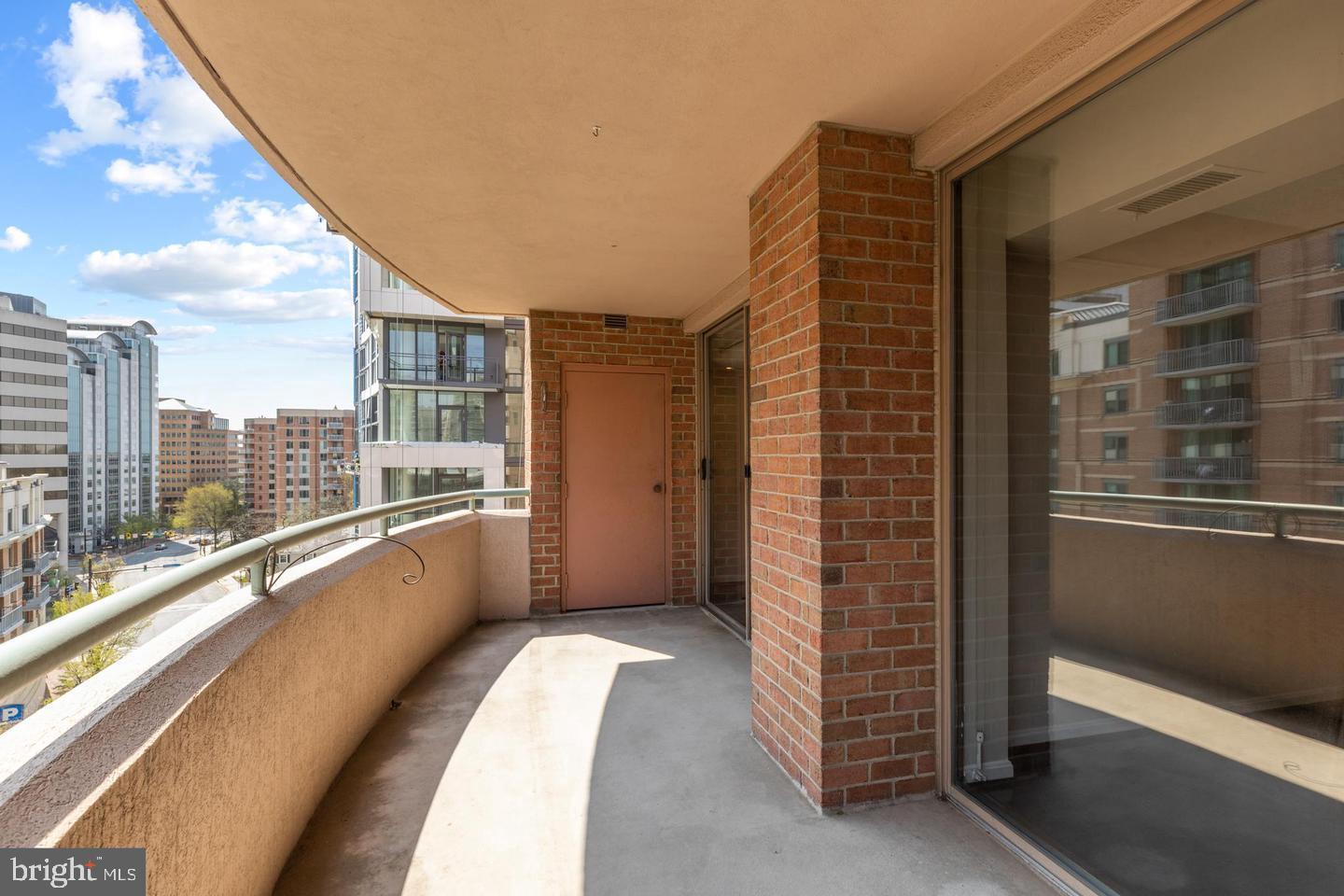THE CHRISTOPHER - Residential Lease