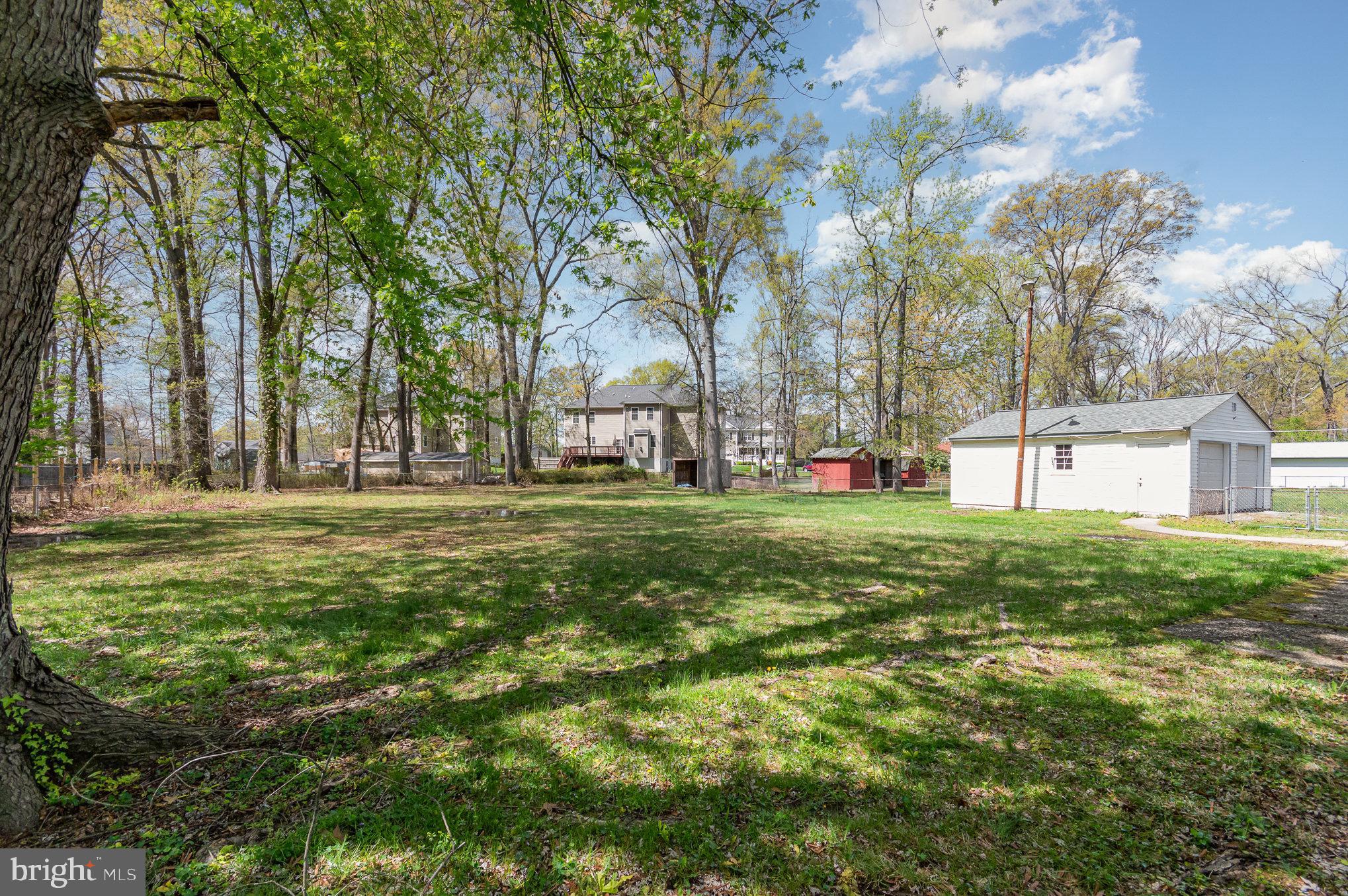 HYBLA VALLEY FARMS - Residential Lease