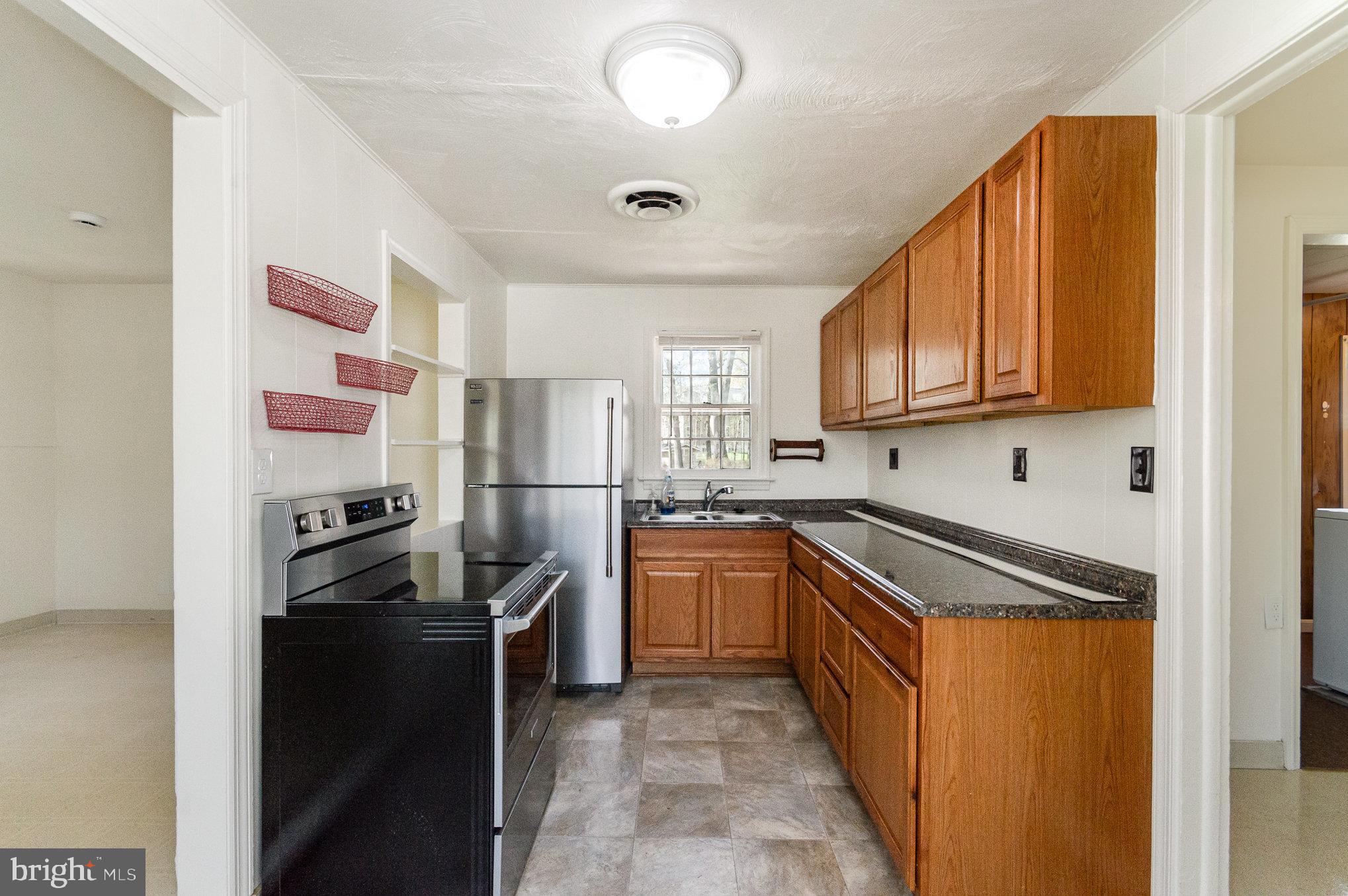 HYBLA VALLEY FARMS - Residential Lease