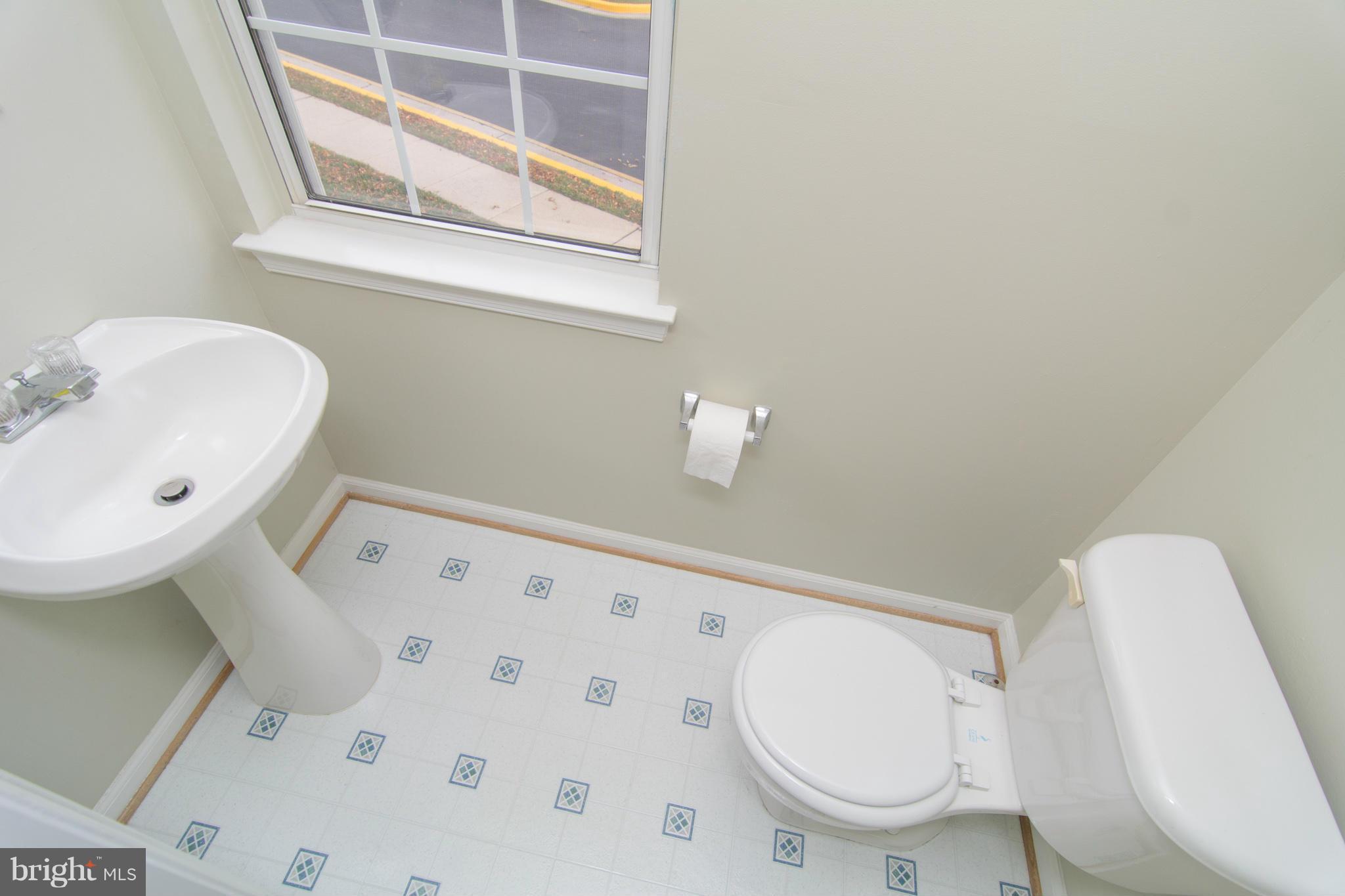 NANTUCKET MEWS @ CROFTON - Residential