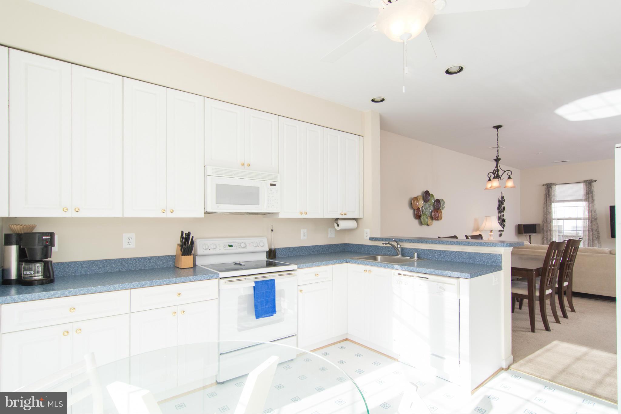 NANTUCKET MEWS @ CROFTON - Residential