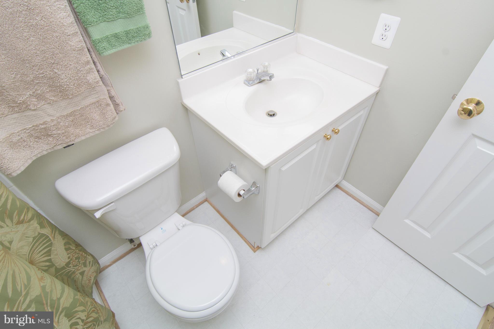 NANTUCKET MEWS @ CROFTON - Residential