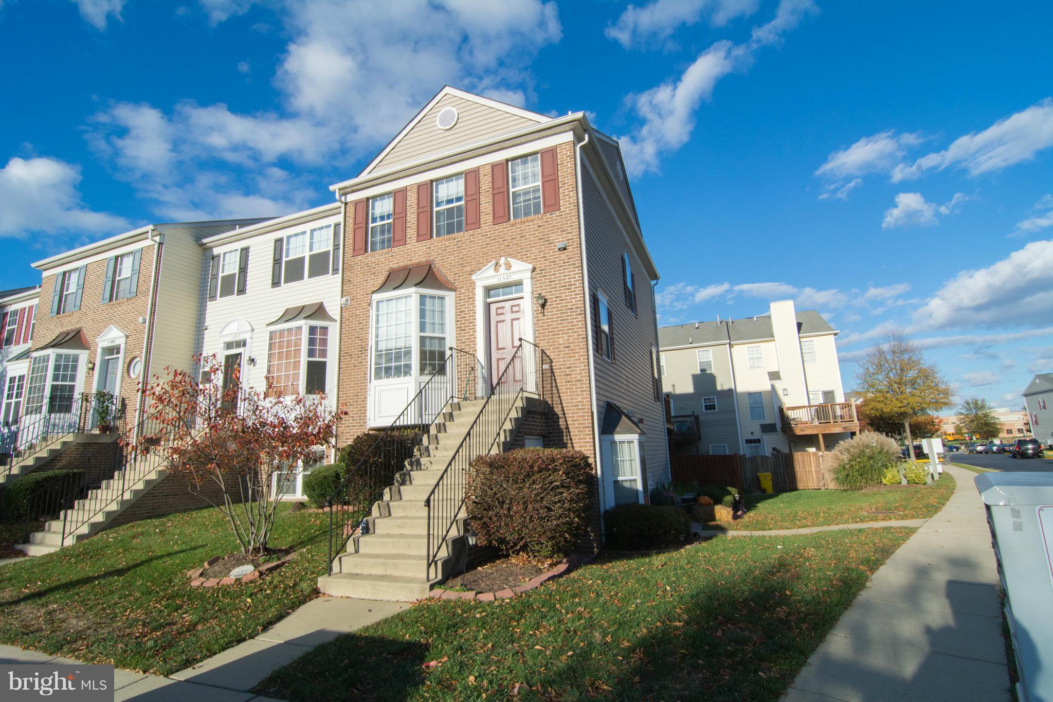 Gorgeous home!  Lots of natural lighting in this beautiful end unit! The kitchen is huge and is open to the dining/living room area.  Nice sized deck is out back for grilling and the backyard is fenced.  Upstairs is your large owner's suite, complete with owner's bath, and large walk-in closet. Ignore DOM, Financing fell through.  Home Inspection DONE, repairs DONE, ready to go!
