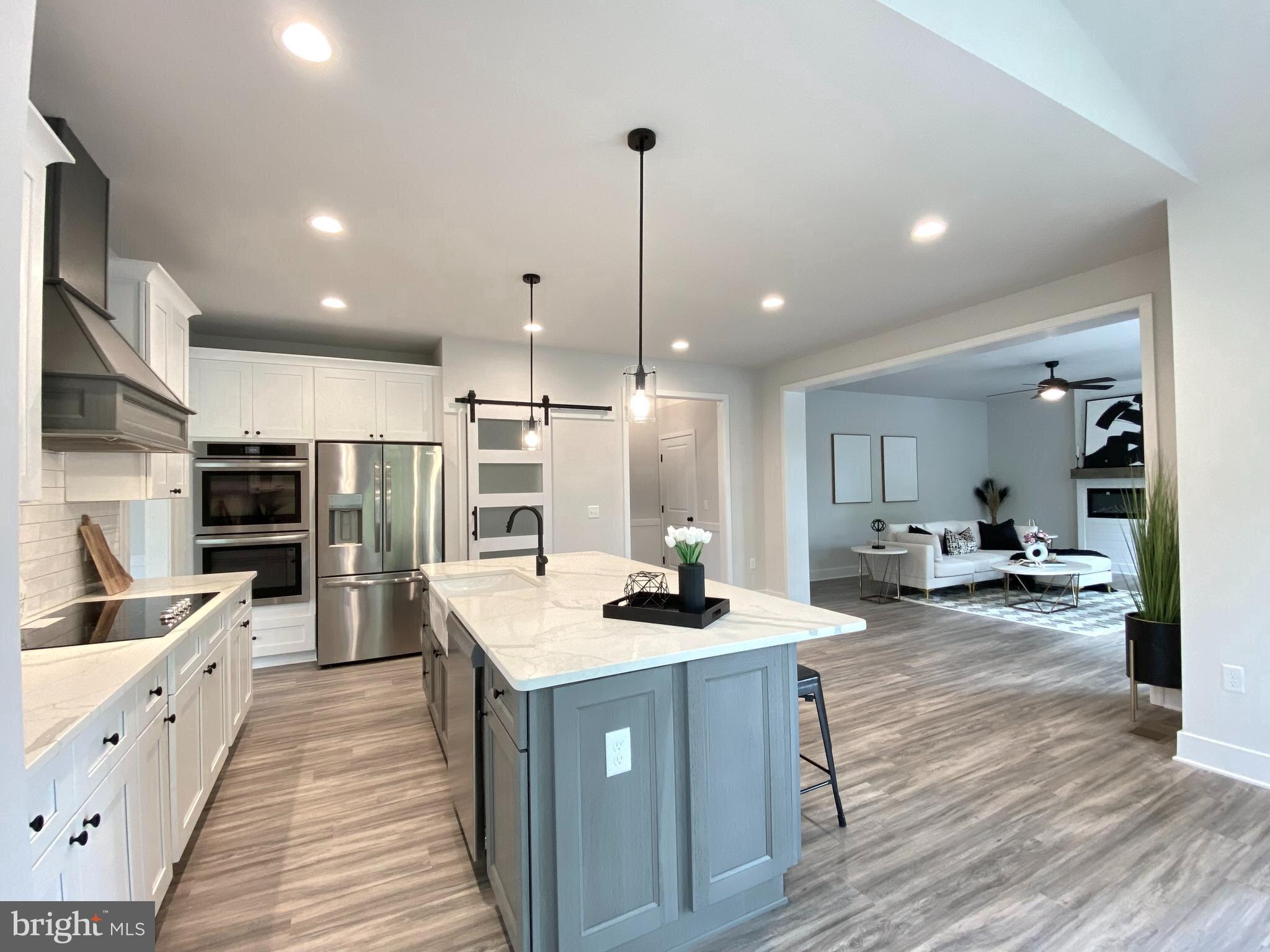 SUNRISE BAY - Residential