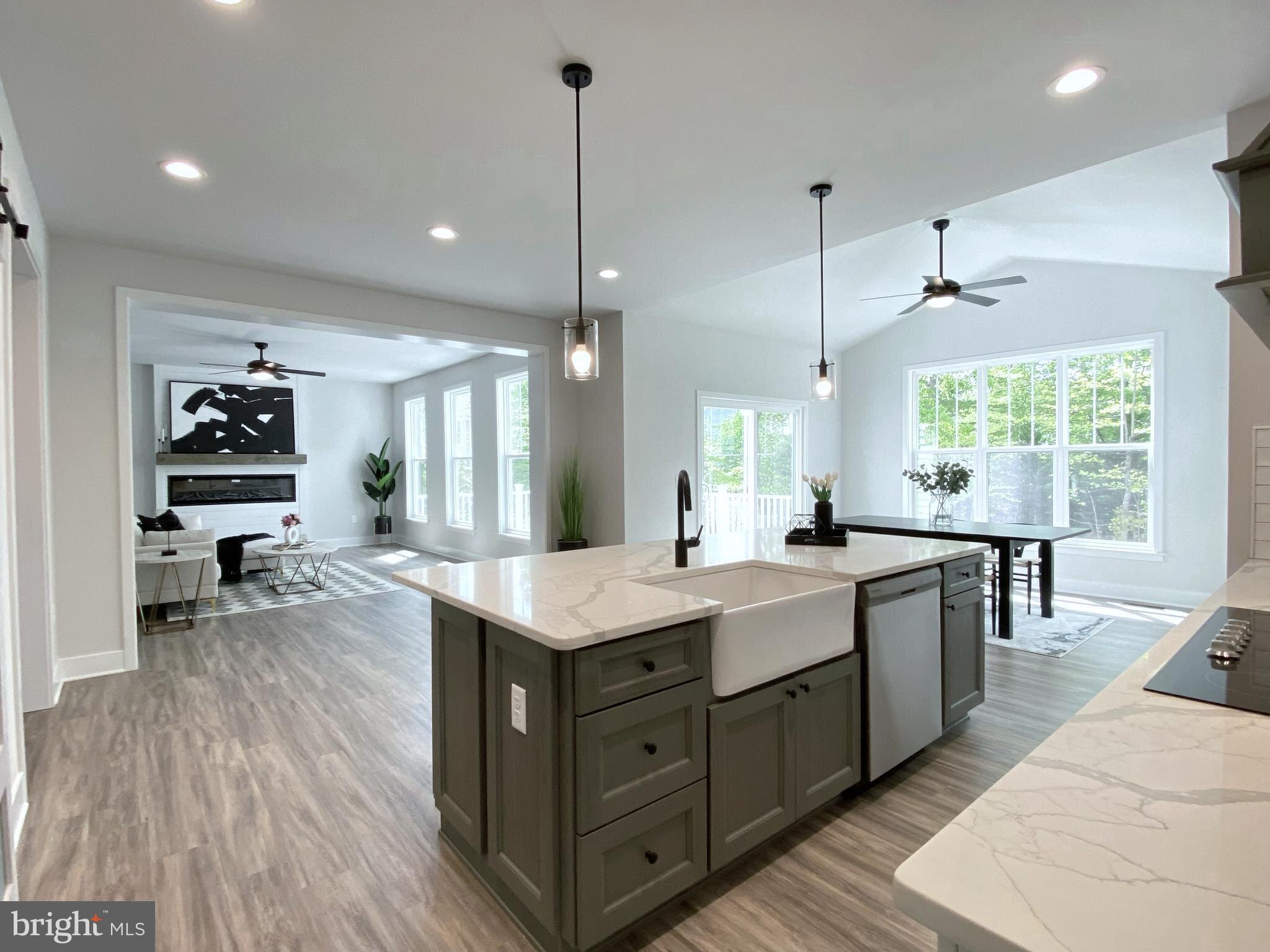 SUNRISE BAY - Residential
