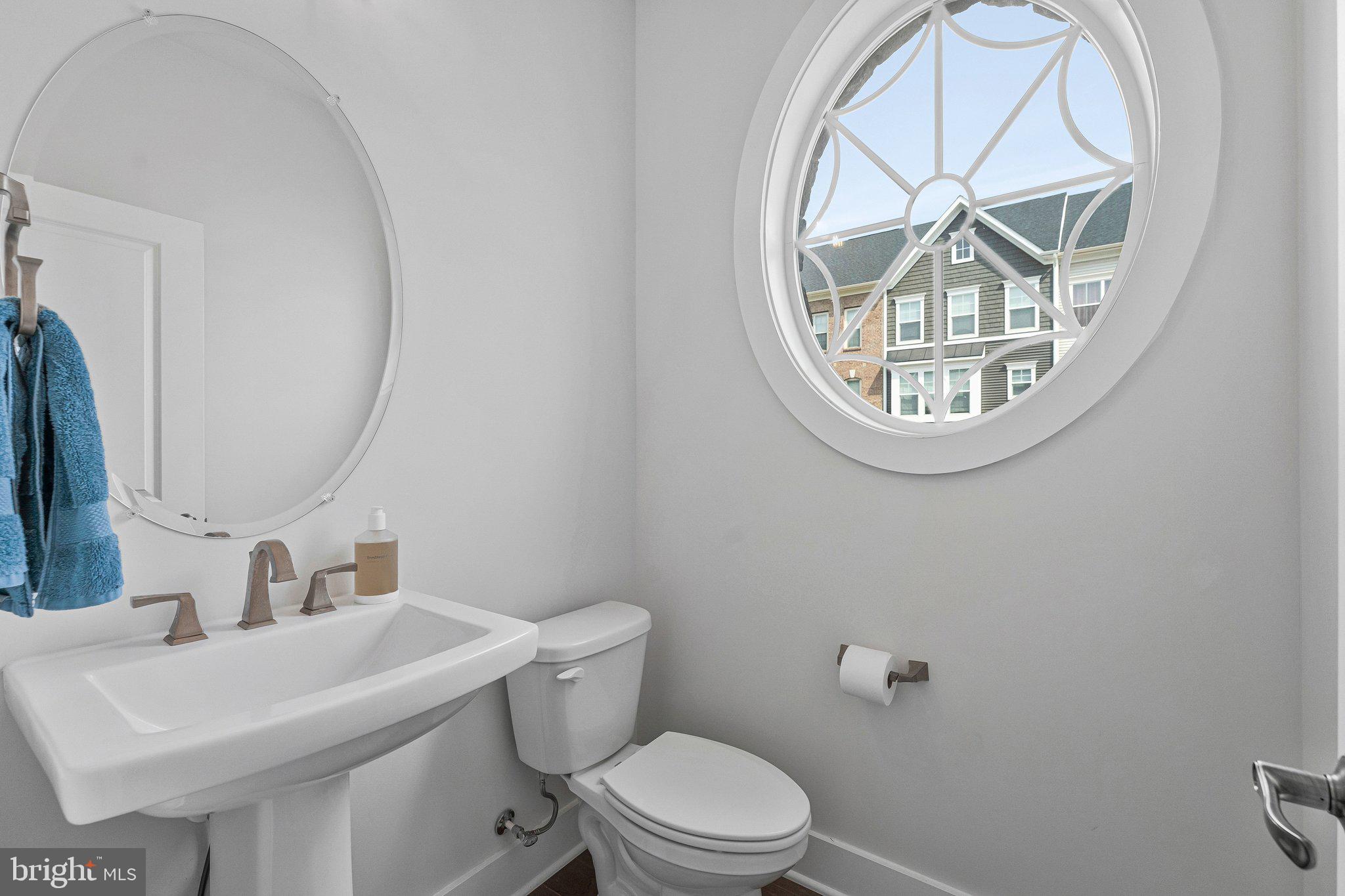 THE RETREAT AT WESTFIELDS - Residential