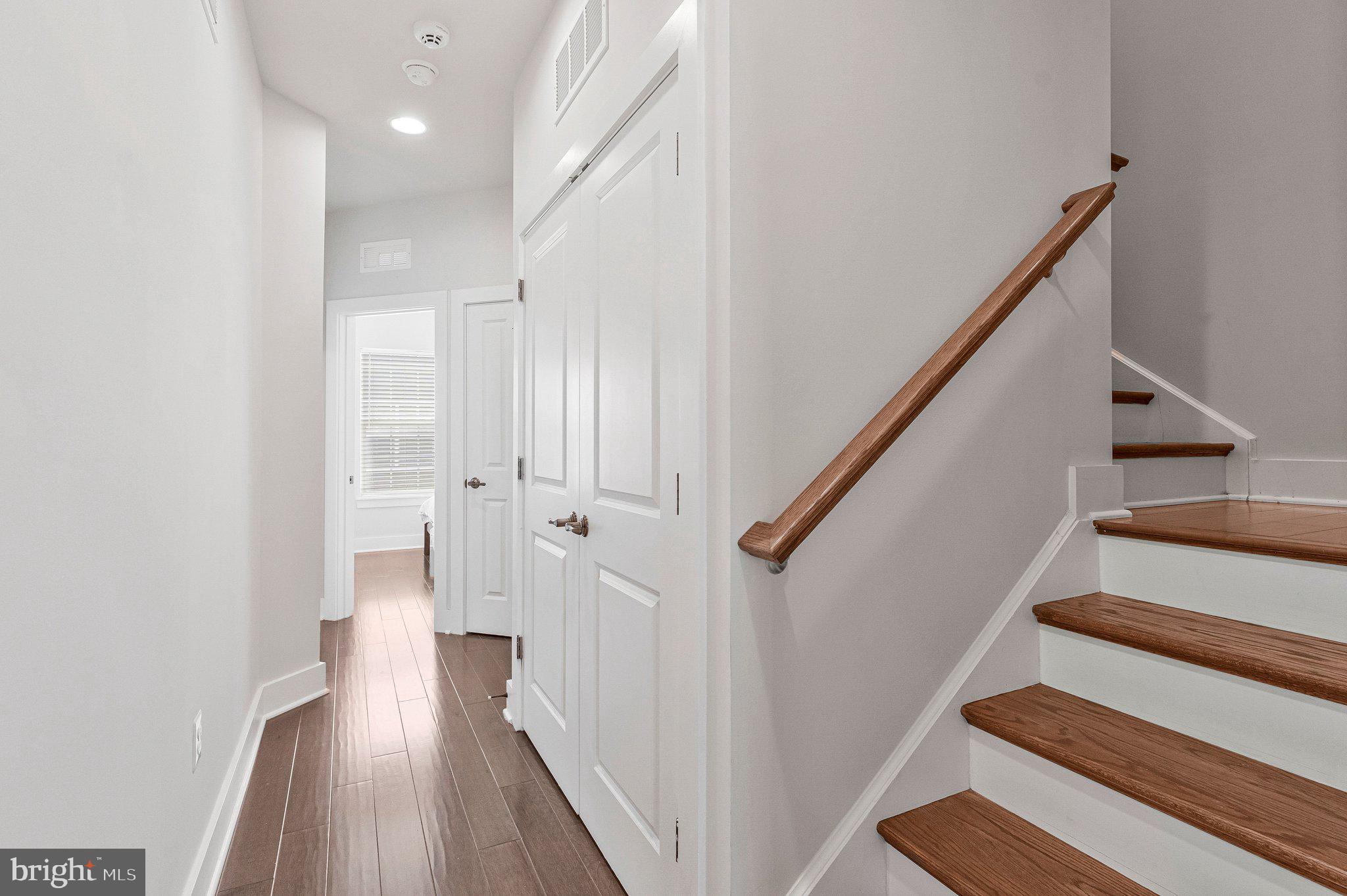 THE RETREAT AT WESTFIELDS - Residential