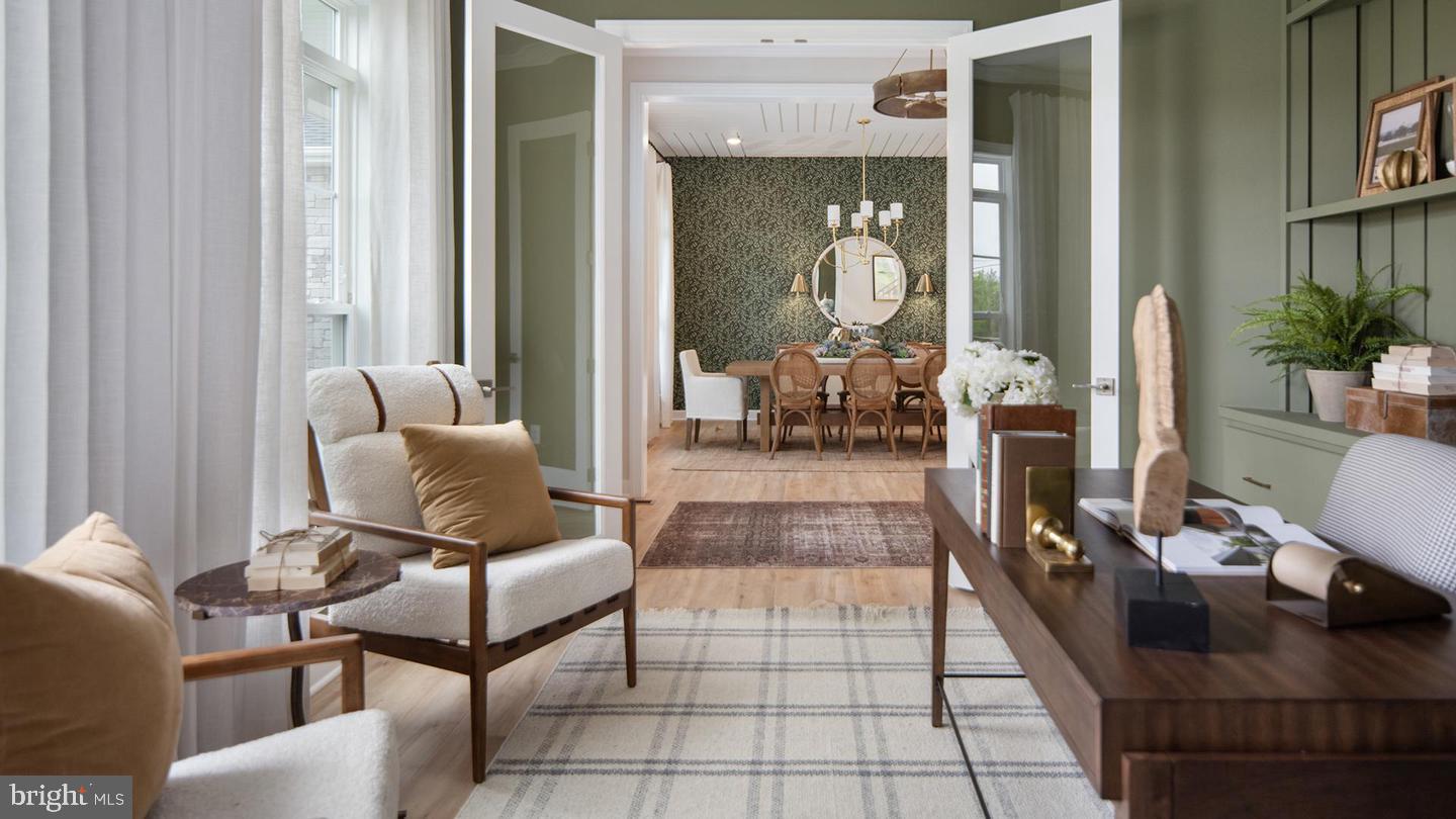 SOUTH LAKE - Residential