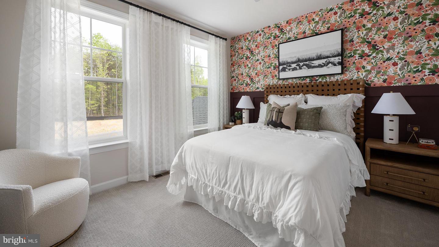 SOUTH LAKE - Residential