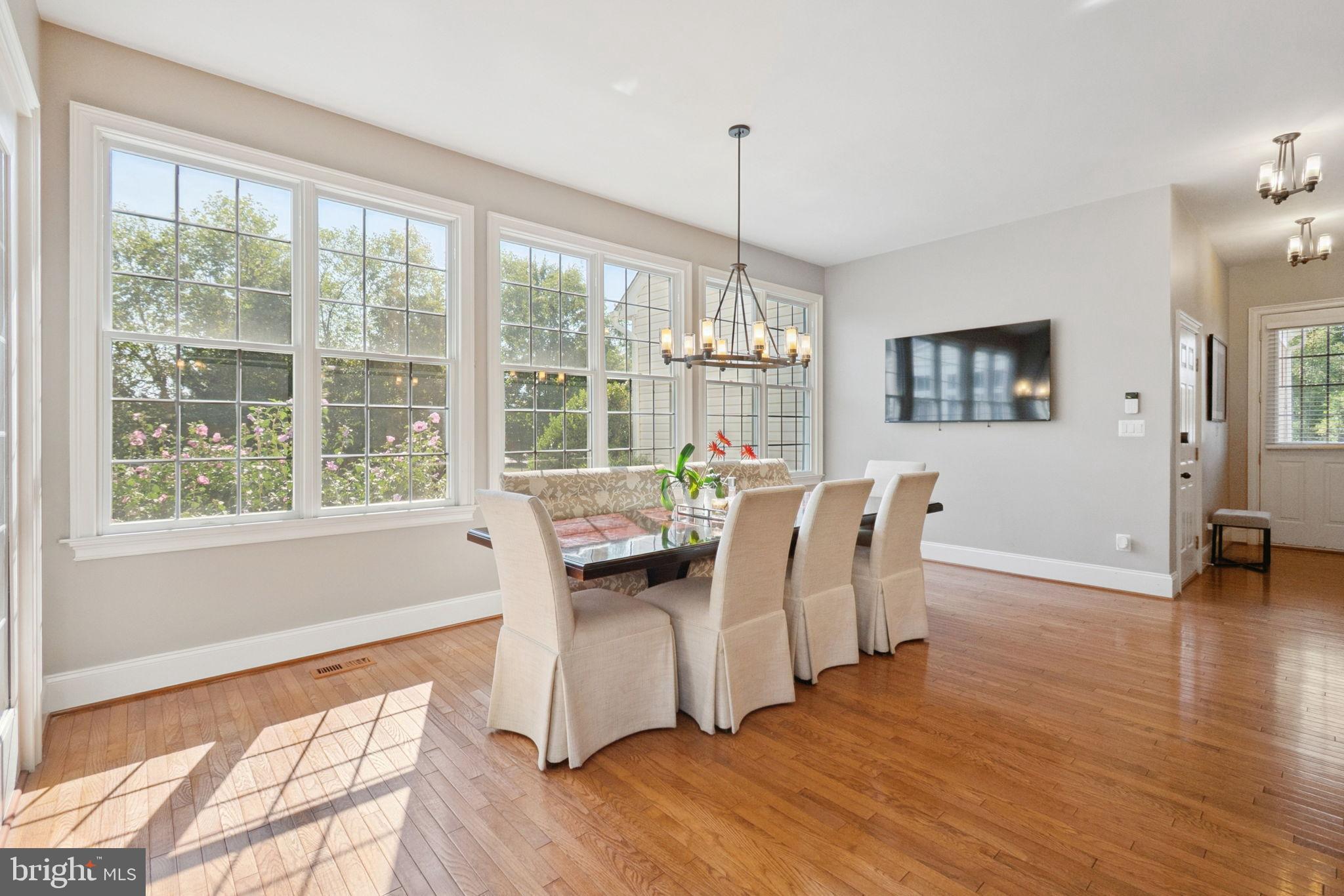 LOUDOUN VALLEY ESTATES - Residential