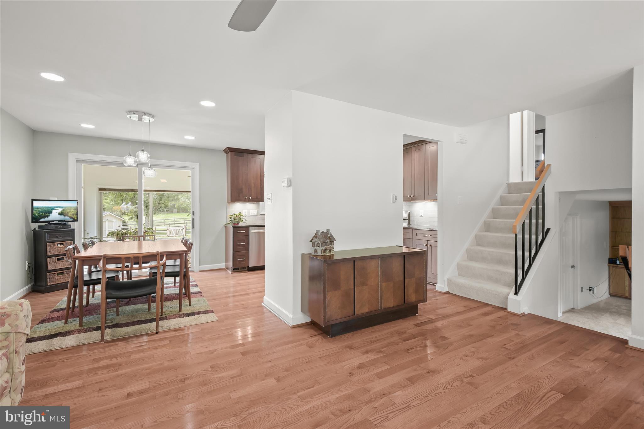 OAKLAND MILLS - Residential