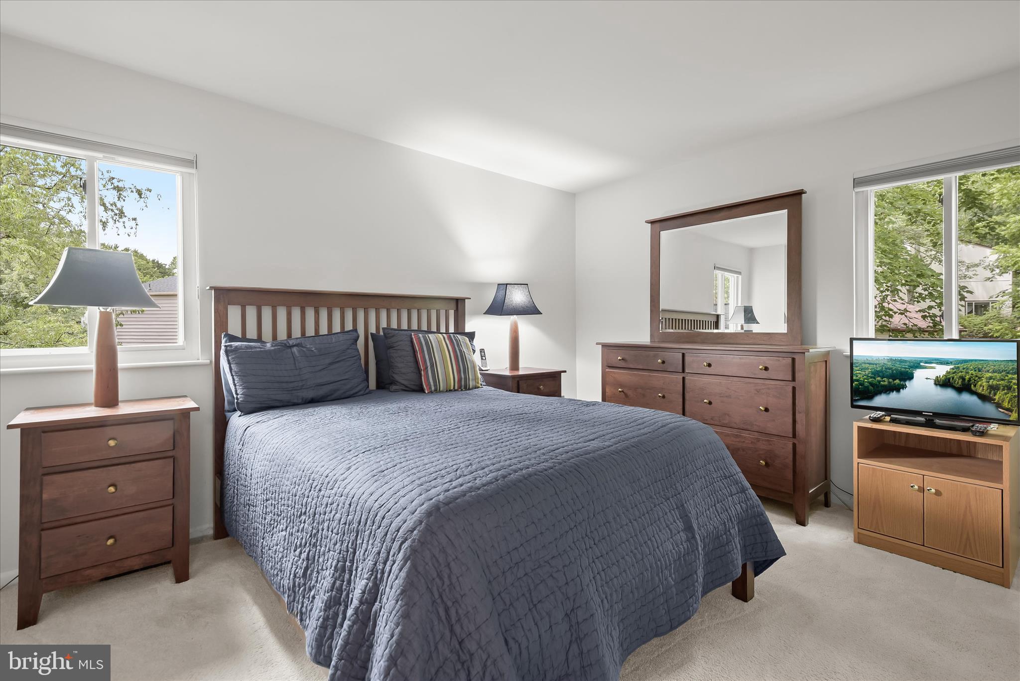 OAKLAND MILLS - Residential