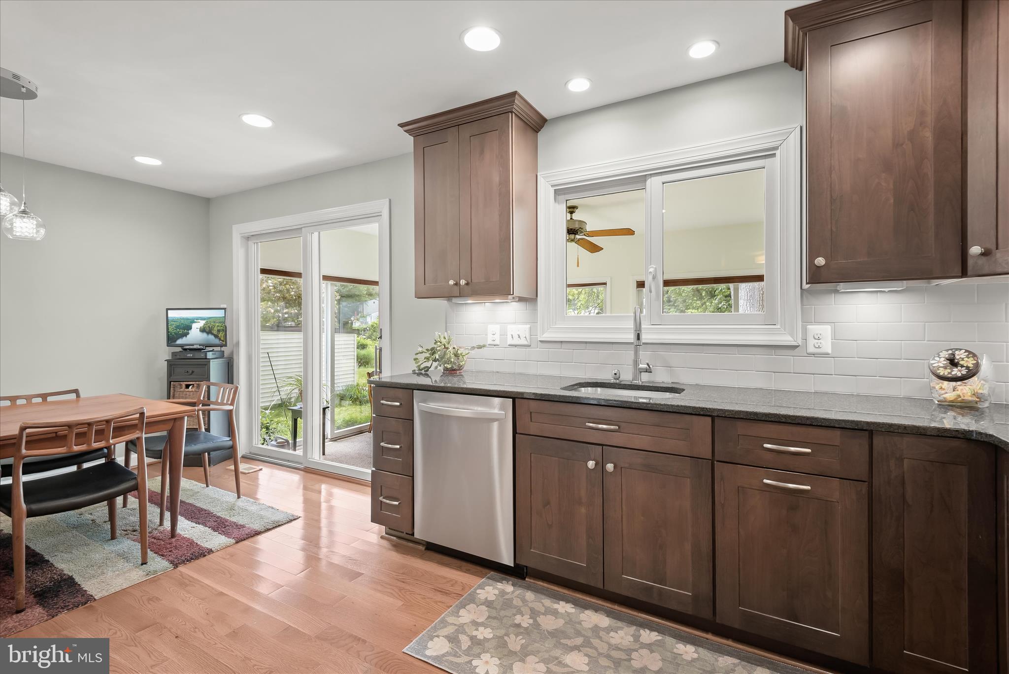 OAKLAND MILLS - Residential