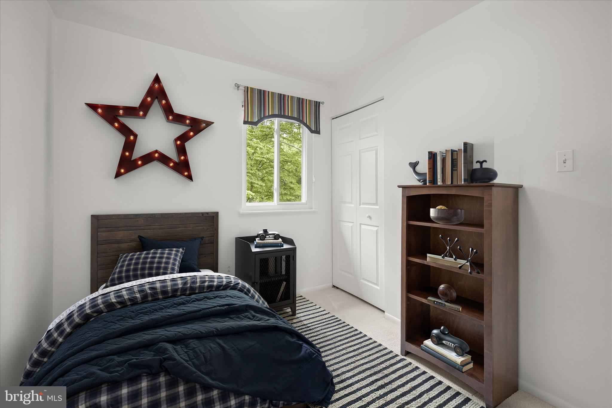 OAKLAND MILLS - Residential