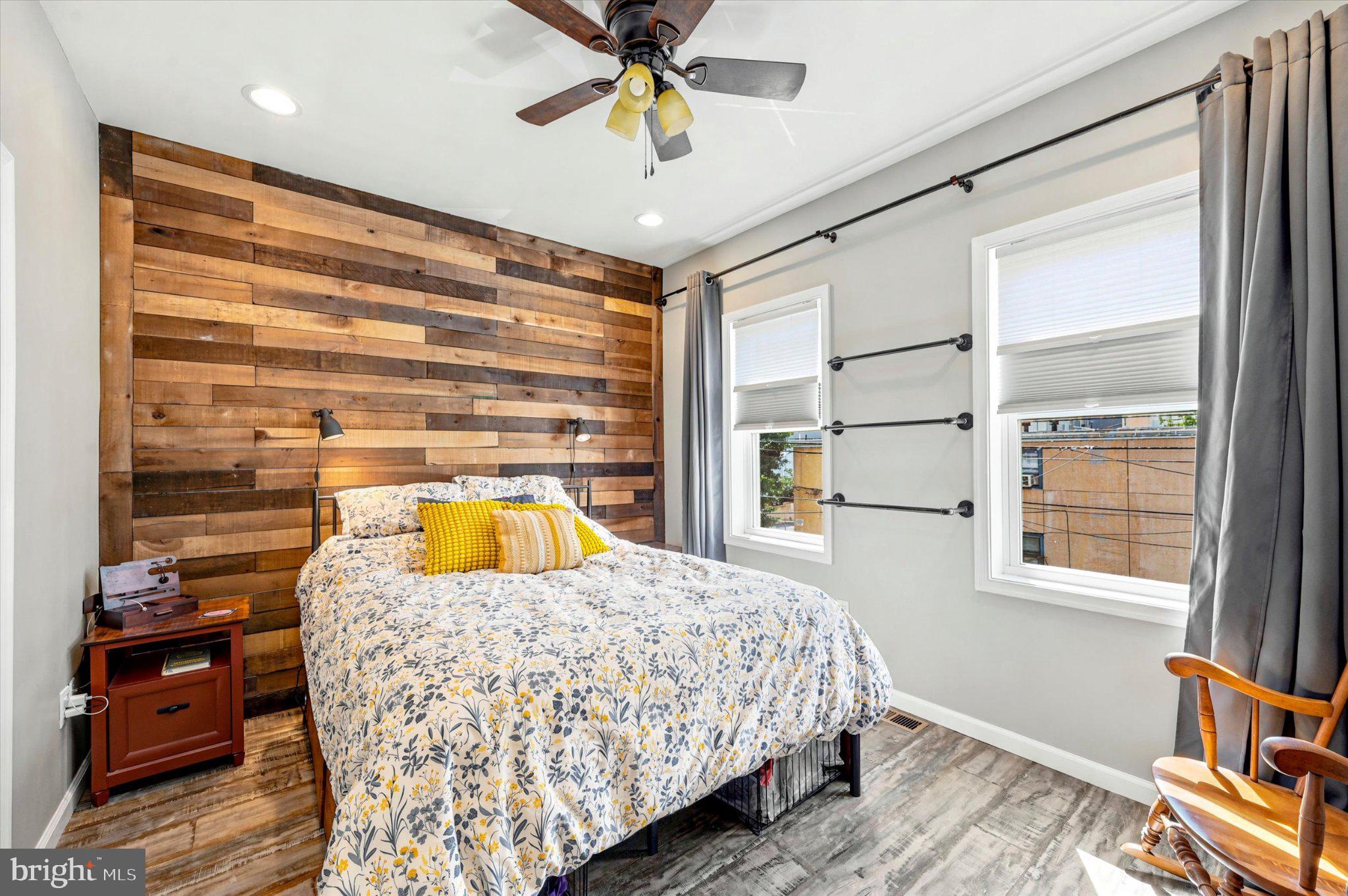 POINT BREEZE - Residential