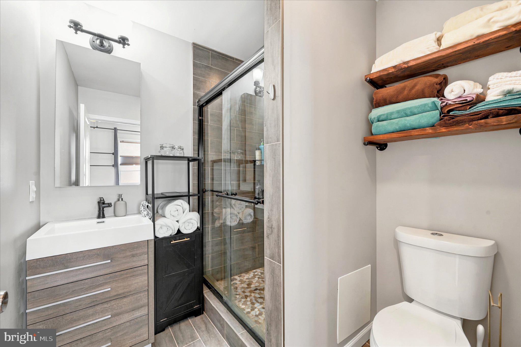 POINT BREEZE - Residential