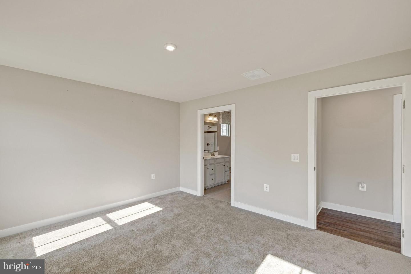 CARDINAL POINTE - Residential