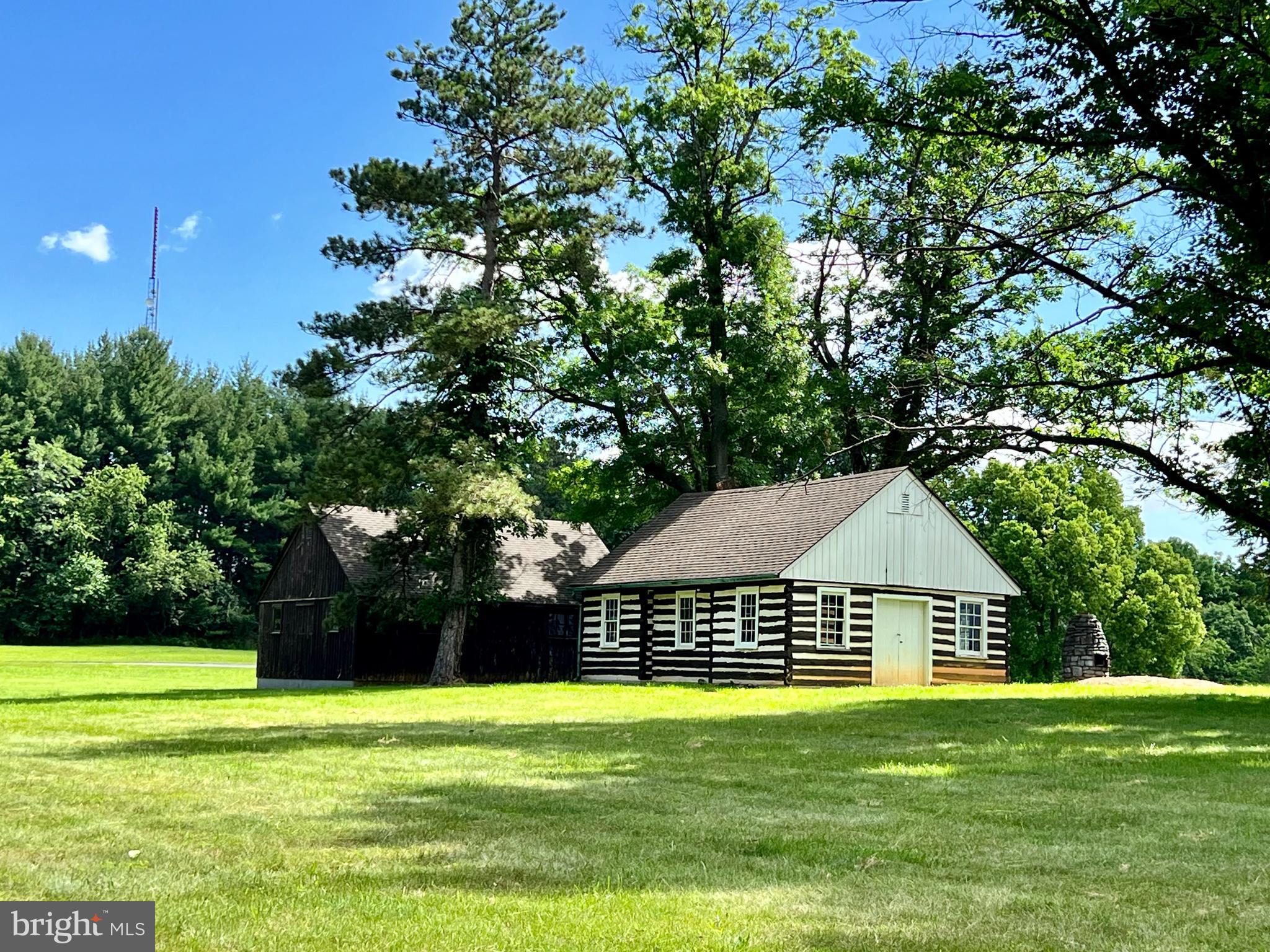 GLEN LEA - Residential