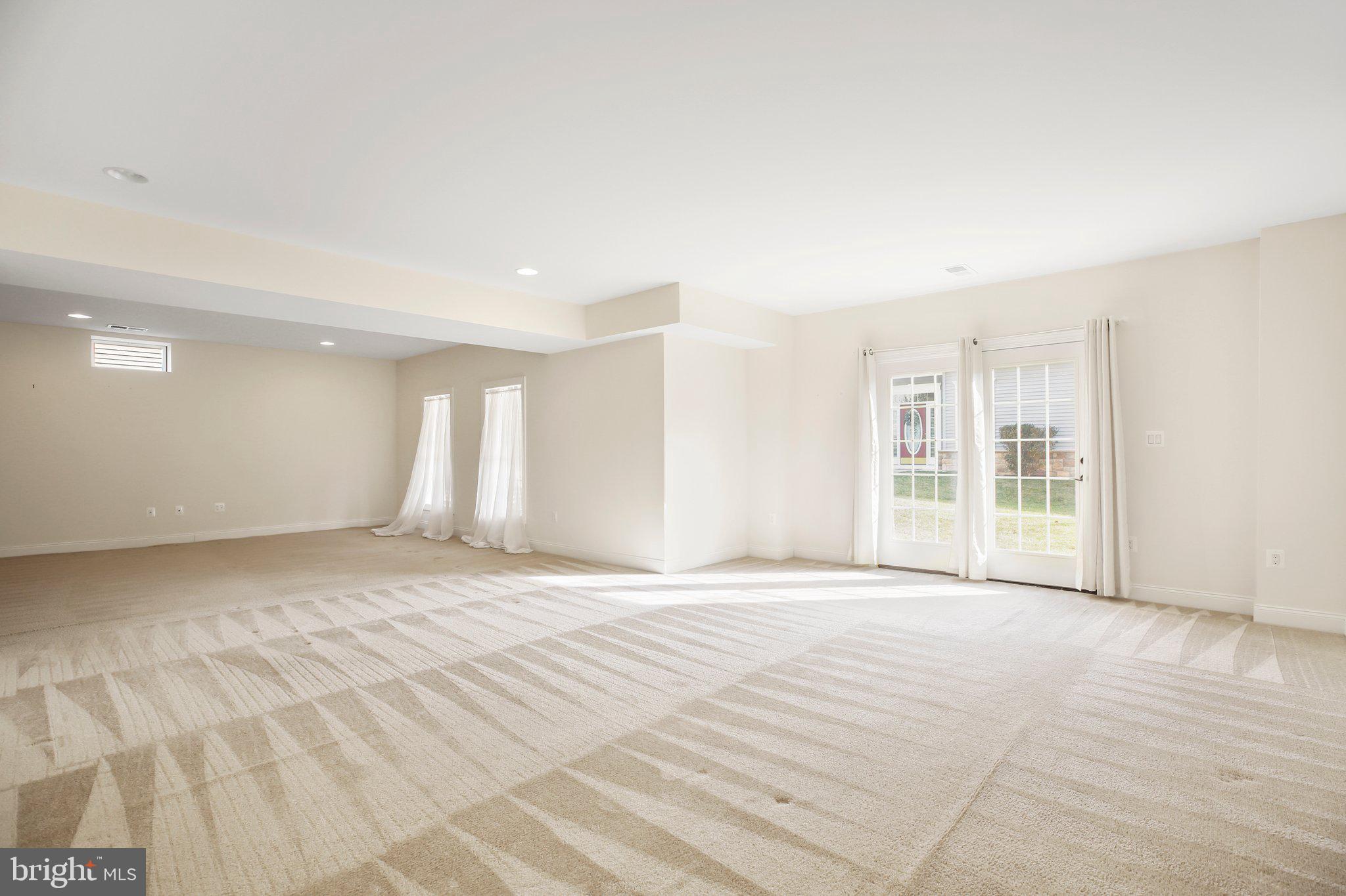 REGENCY AT CHANCELLORSVILLE - Residential