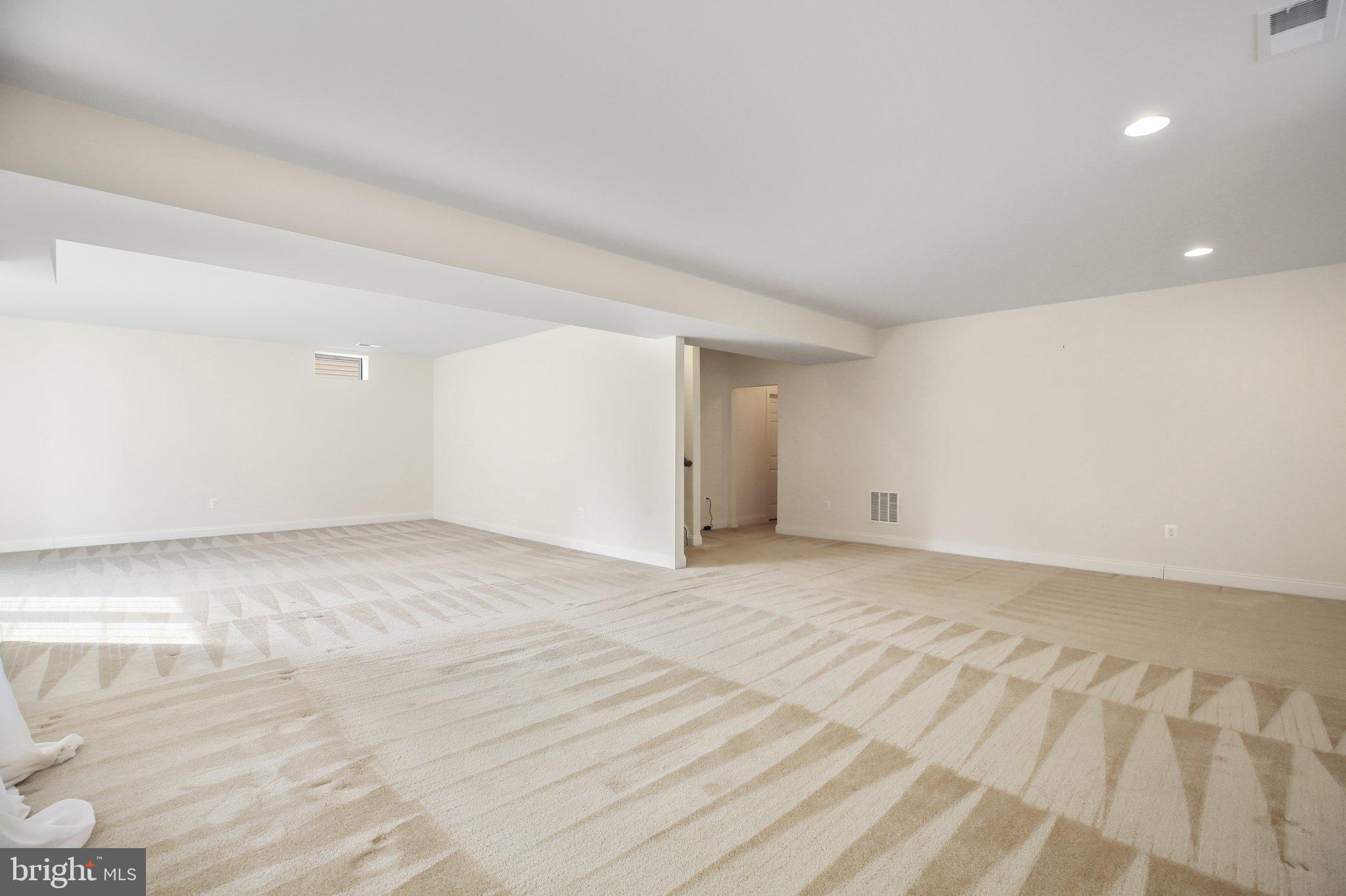 REGENCY AT CHANCELLORSVILLE - Residential