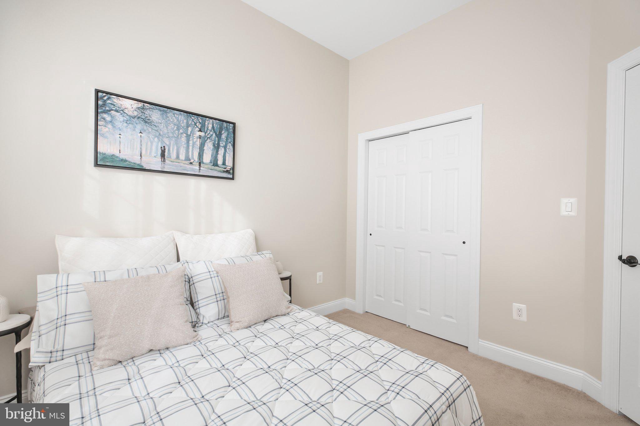 REGENCY AT CHANCELLORSVILLE - Residential
