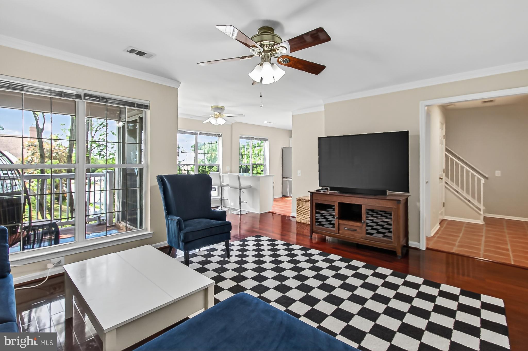 GUNSTON CORNER - Residential