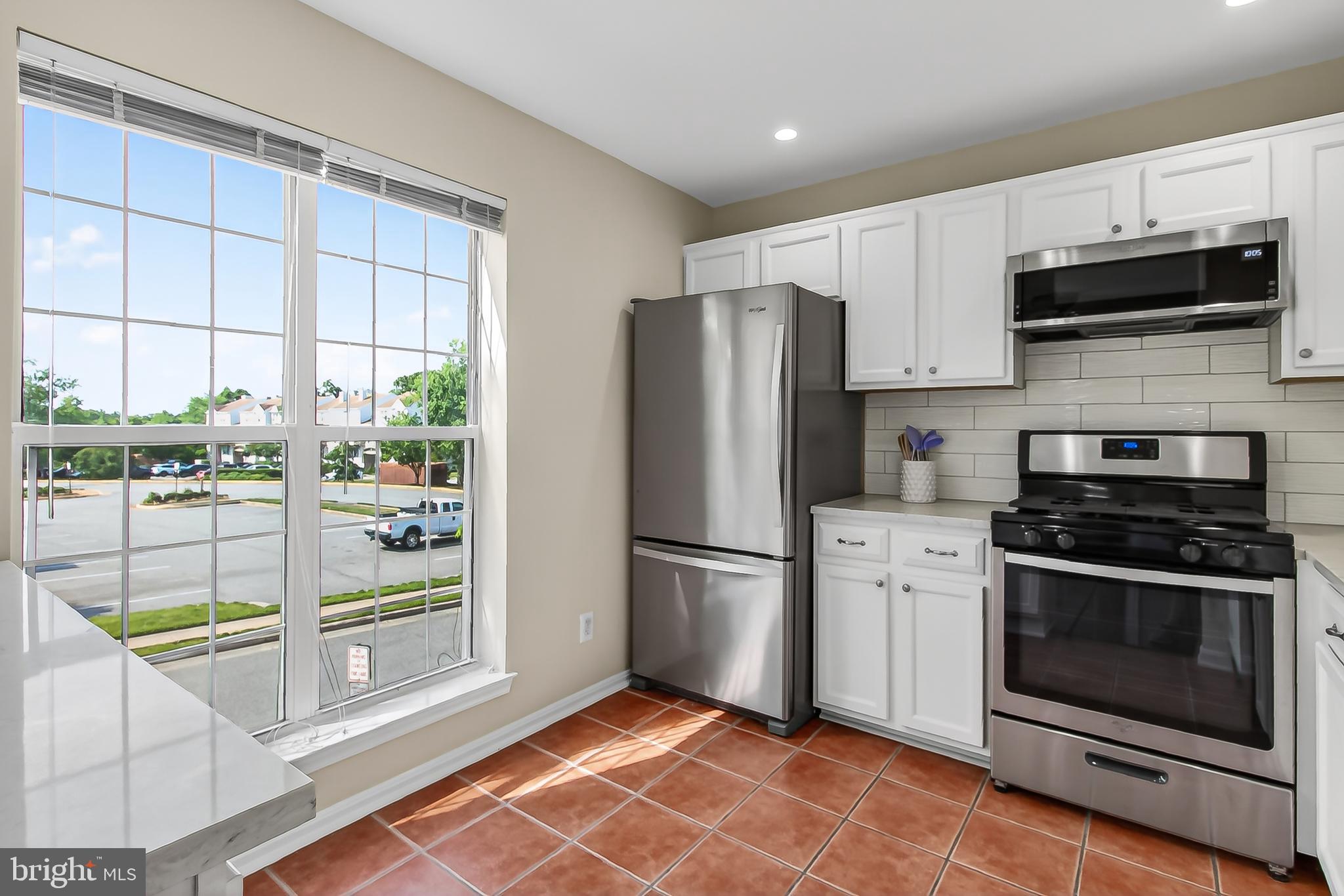 GUNSTON CORNER - Residential