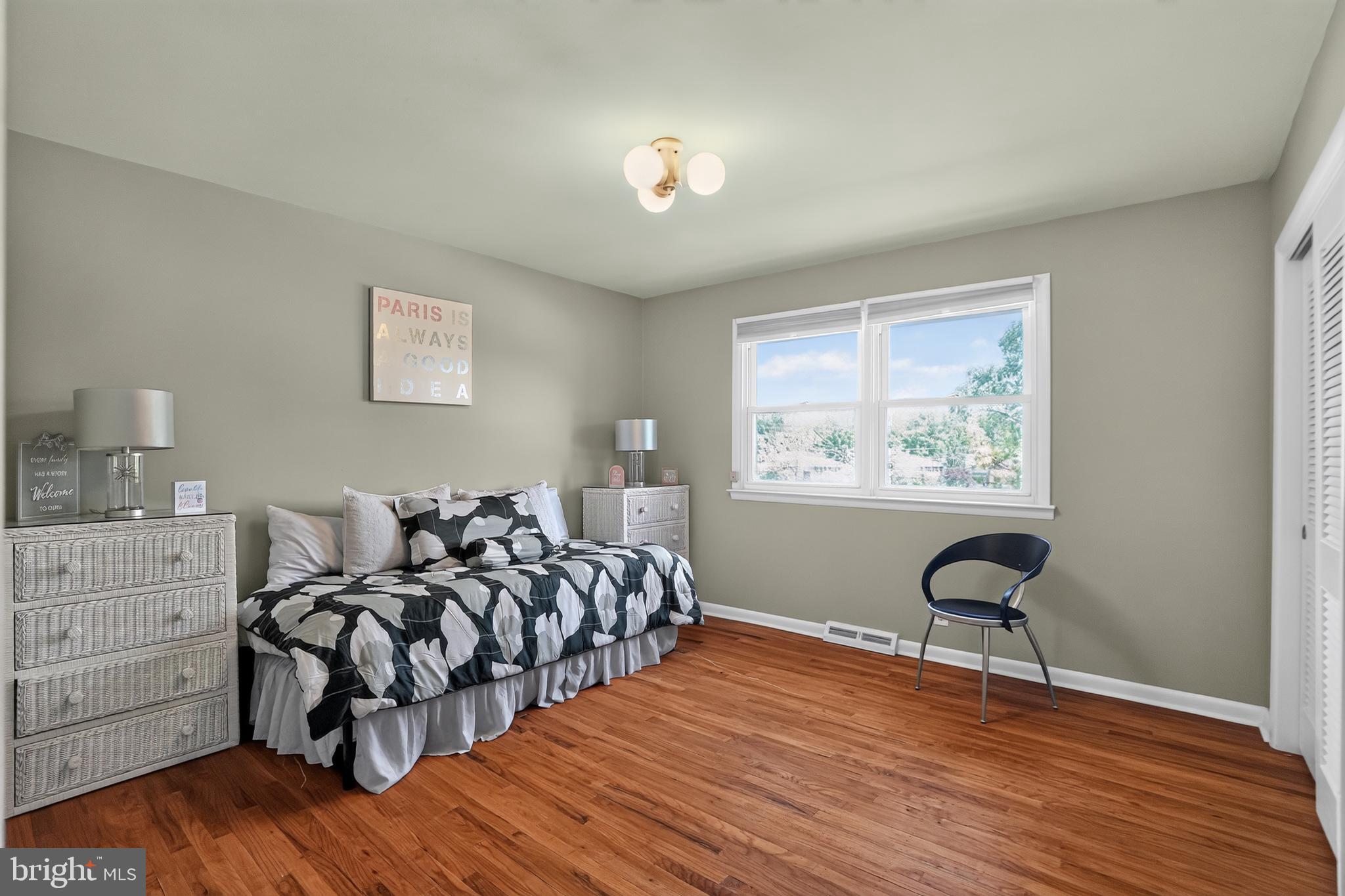 ENFIELD - Residential