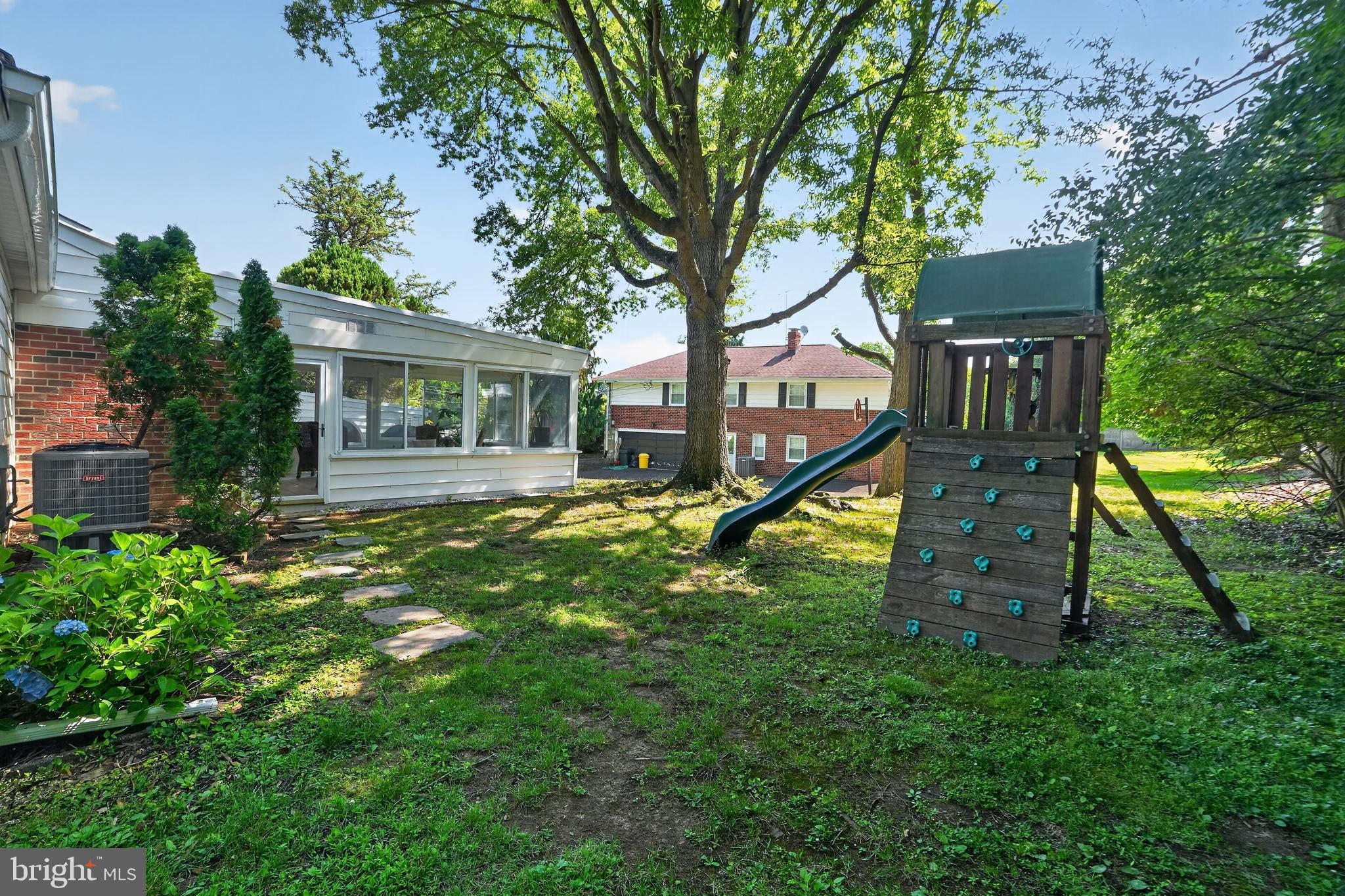 ENFIELD - Residential