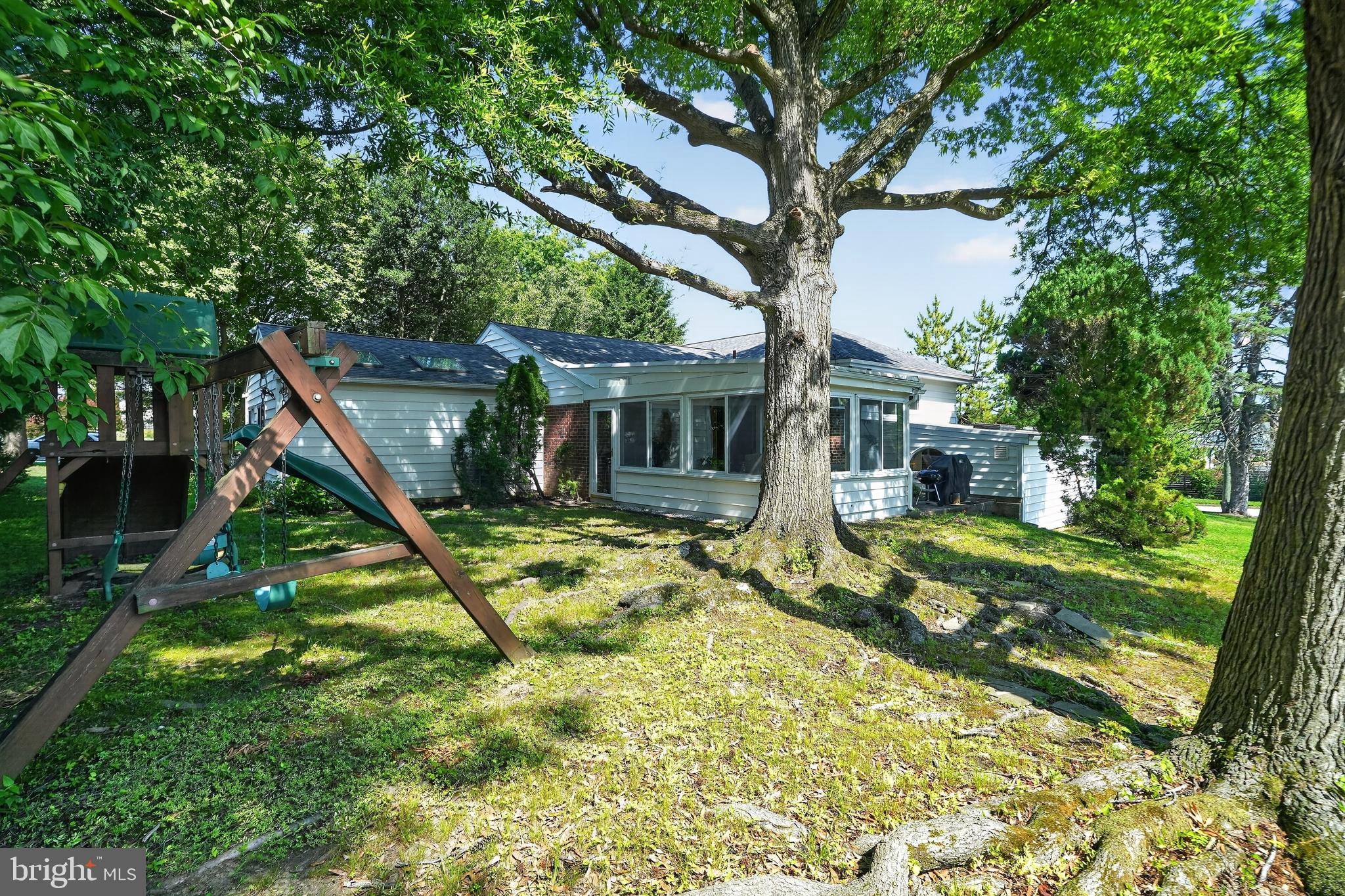 ENFIELD - Residential