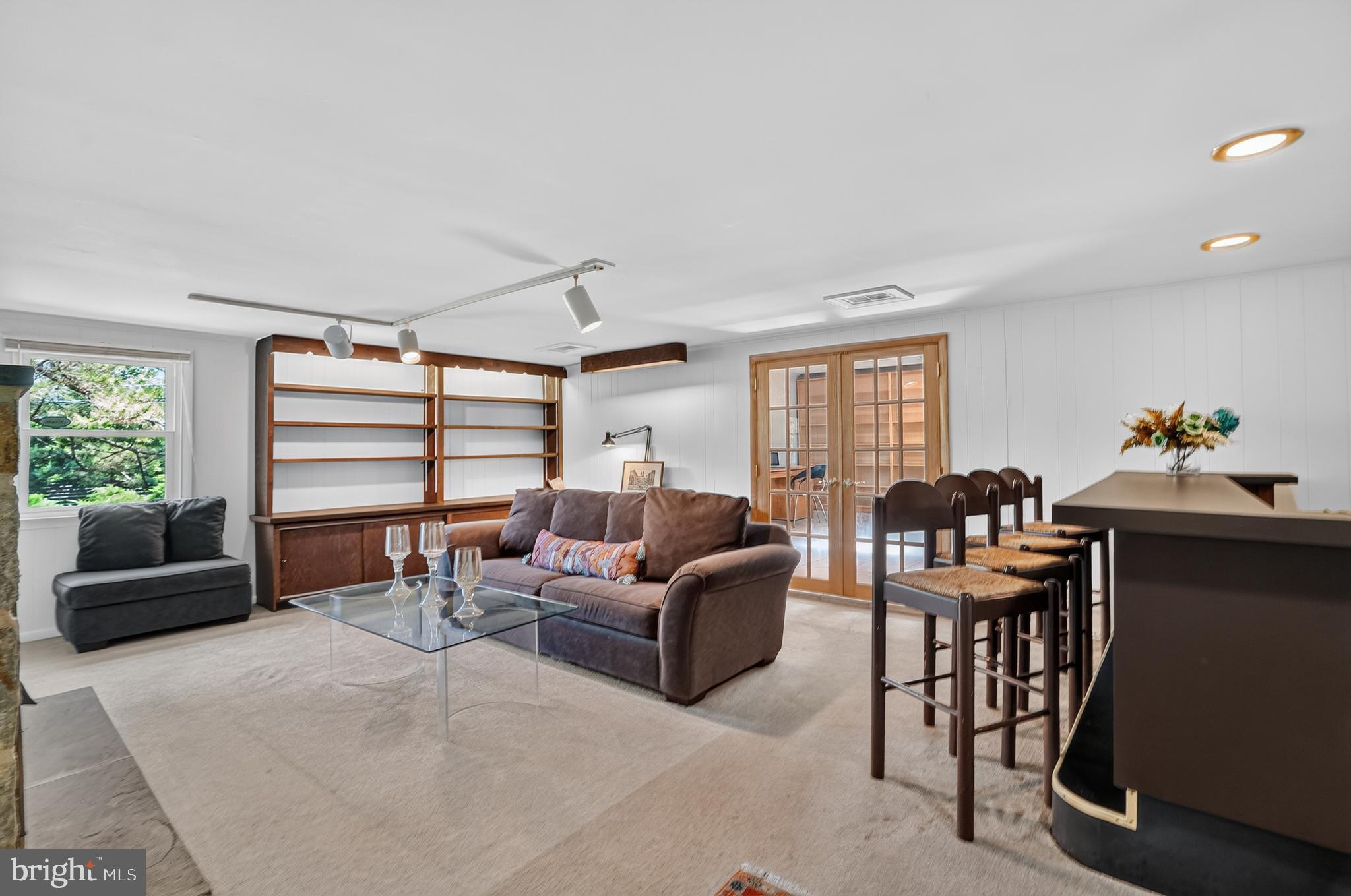 ENFIELD - Residential