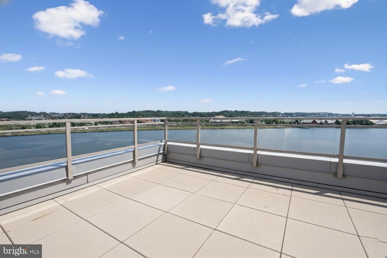 CAPITOL GATEWAY - Residential