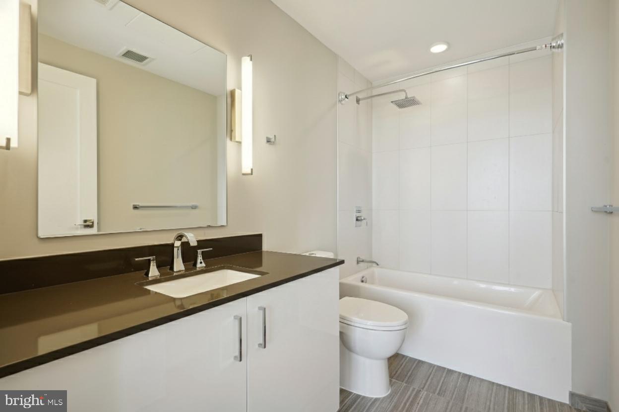 CAPITOL GATEWAY - Residential