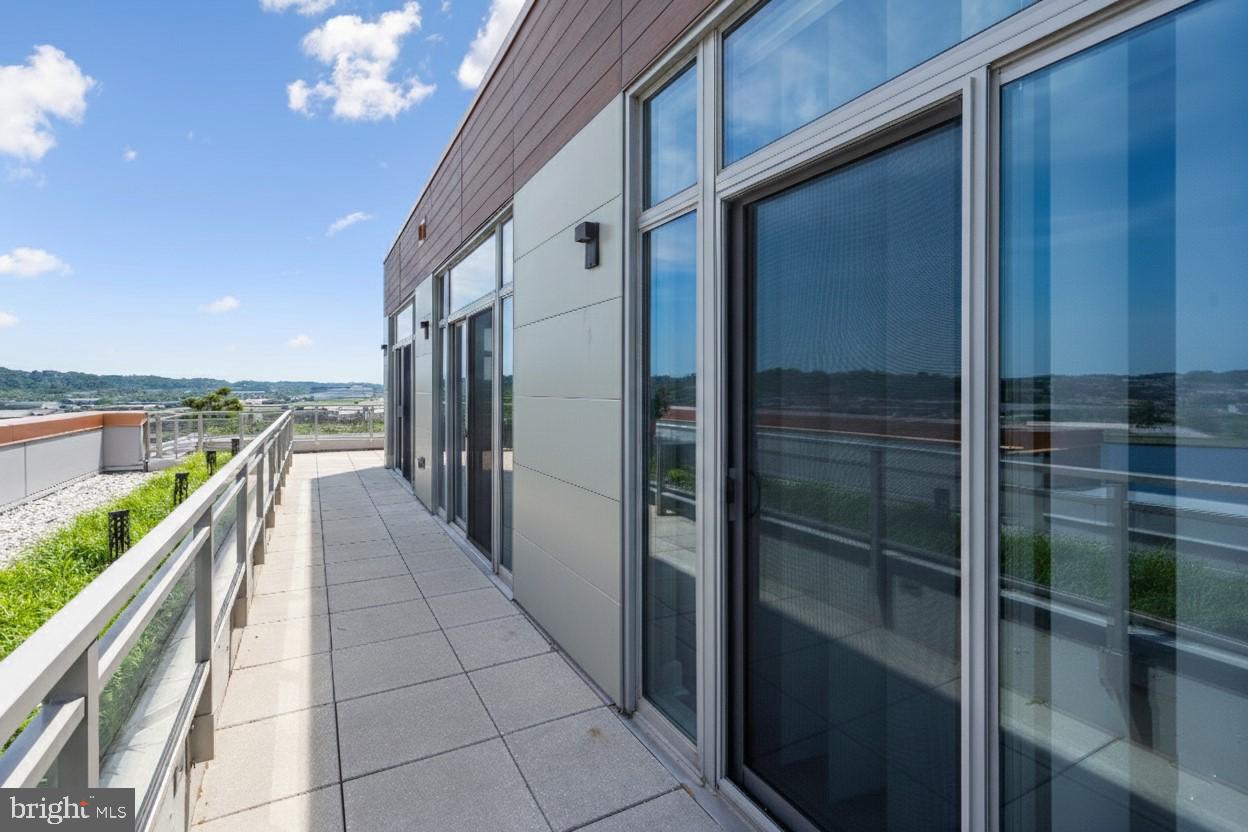 CAPITOL GATEWAY - Residential