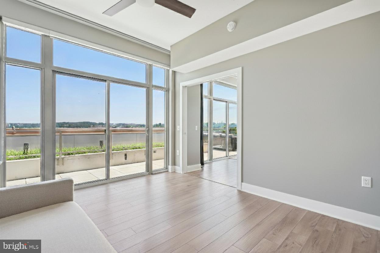 CAPITOL GATEWAY - Residential
