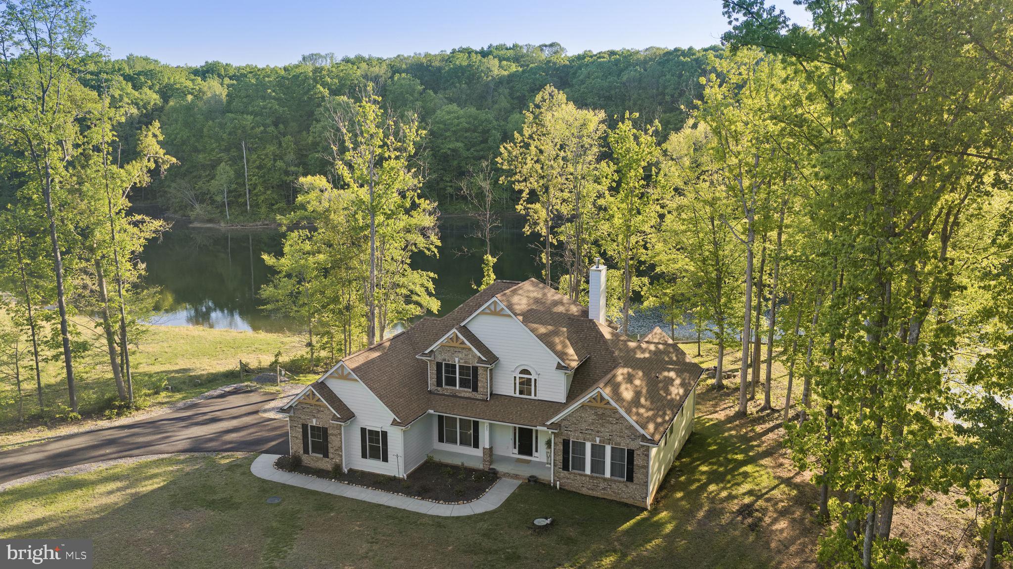NOAH'S LANDING - Residential