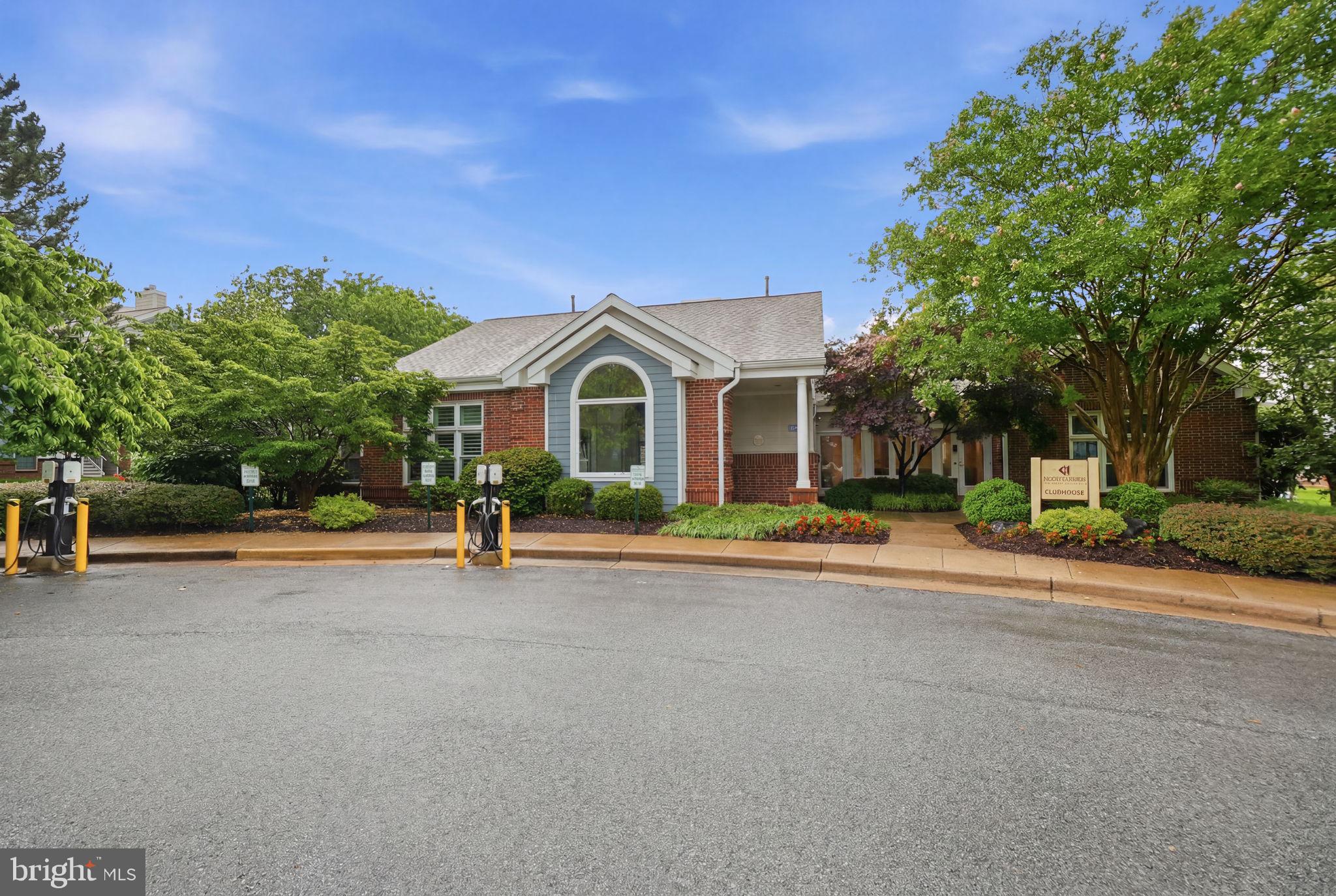 ASHBURN FARM - Residential