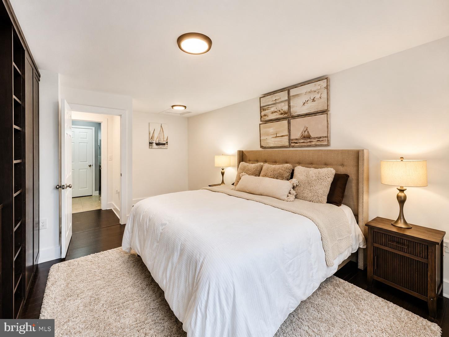 ASHBURN FARM - Residential