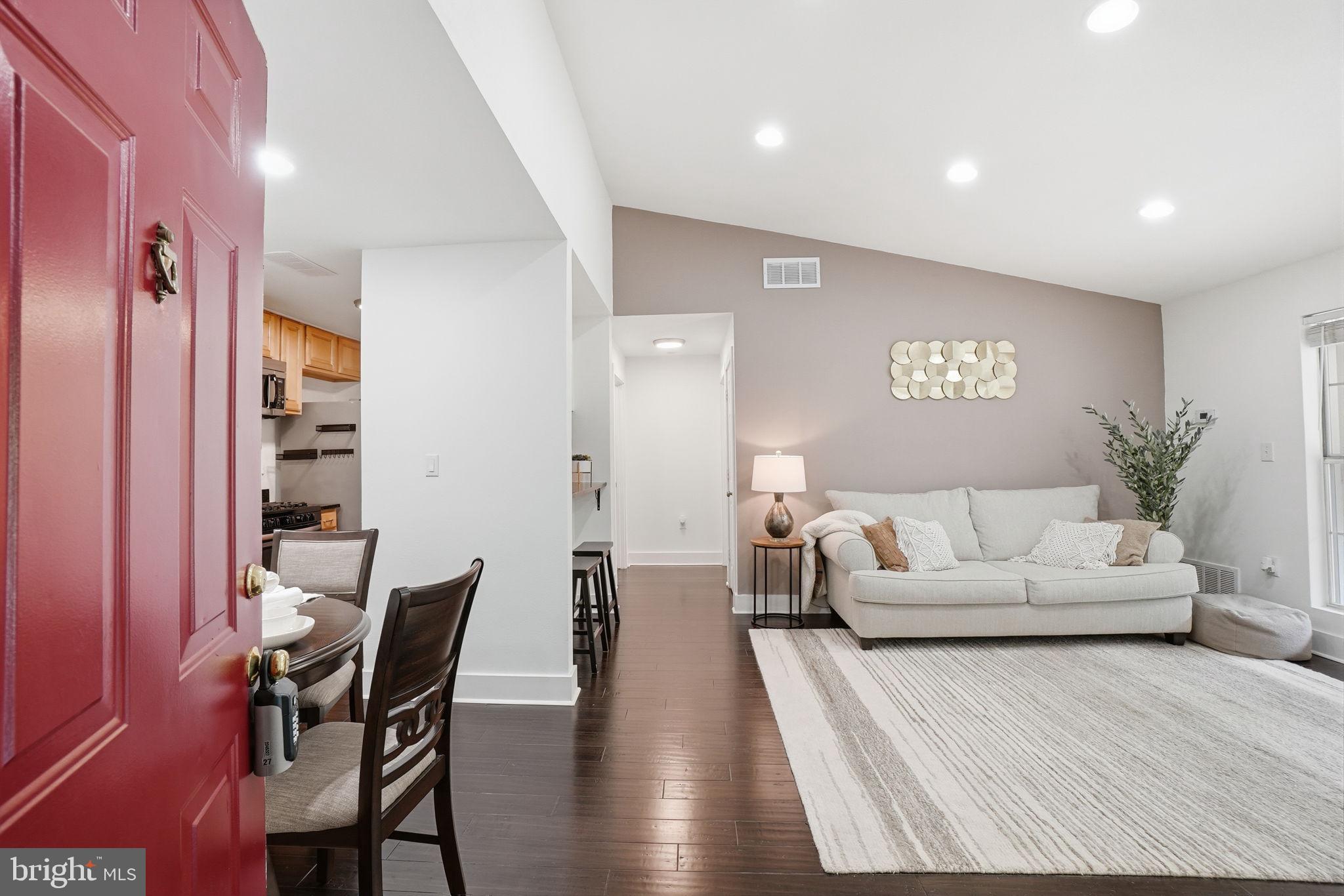 ASHBURN FARM - Residential