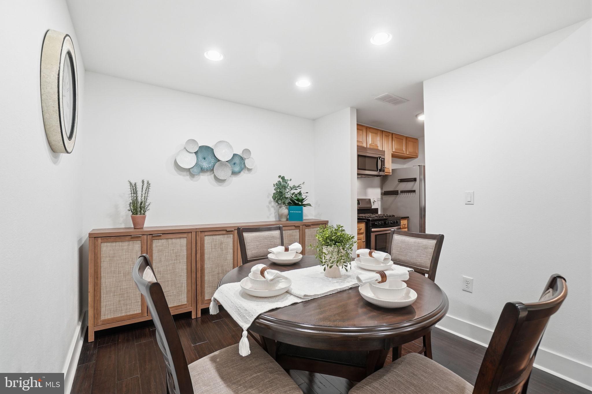 ASHBURN FARM - Residential