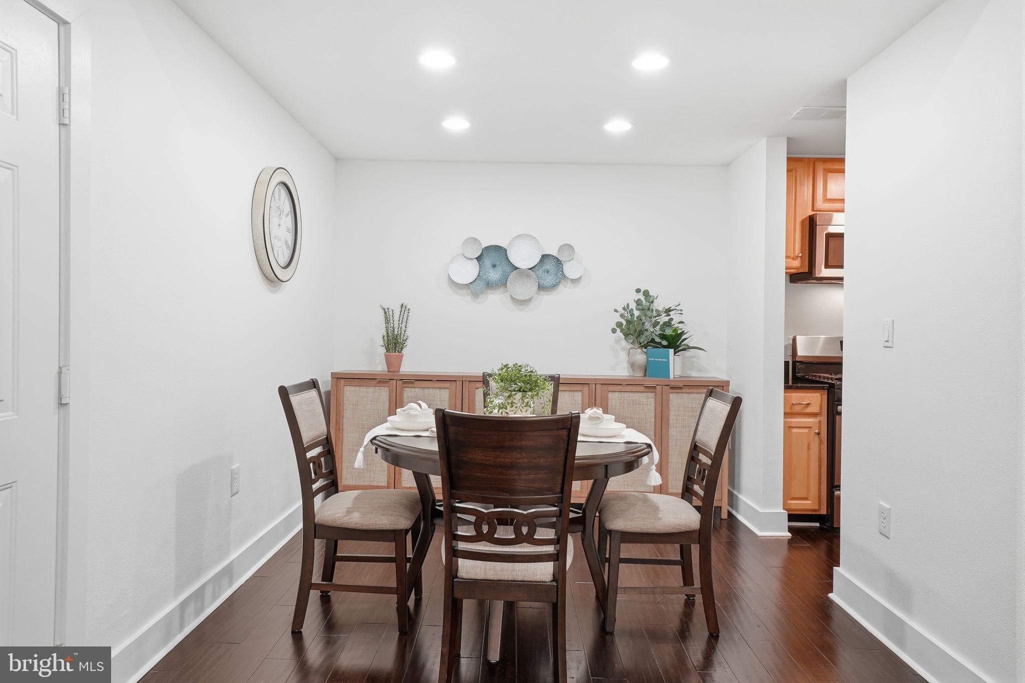 ASHBURN FARM - Residential