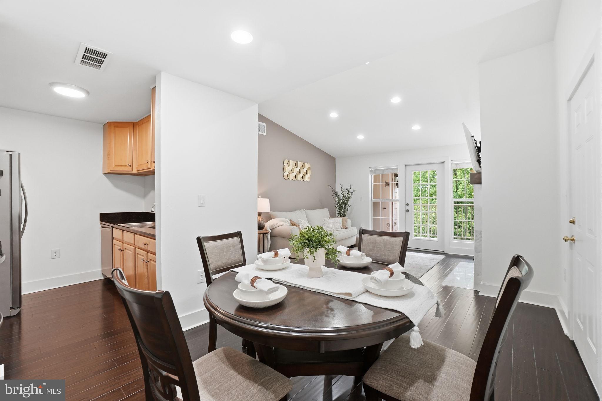 ASHBURN FARM - Residential