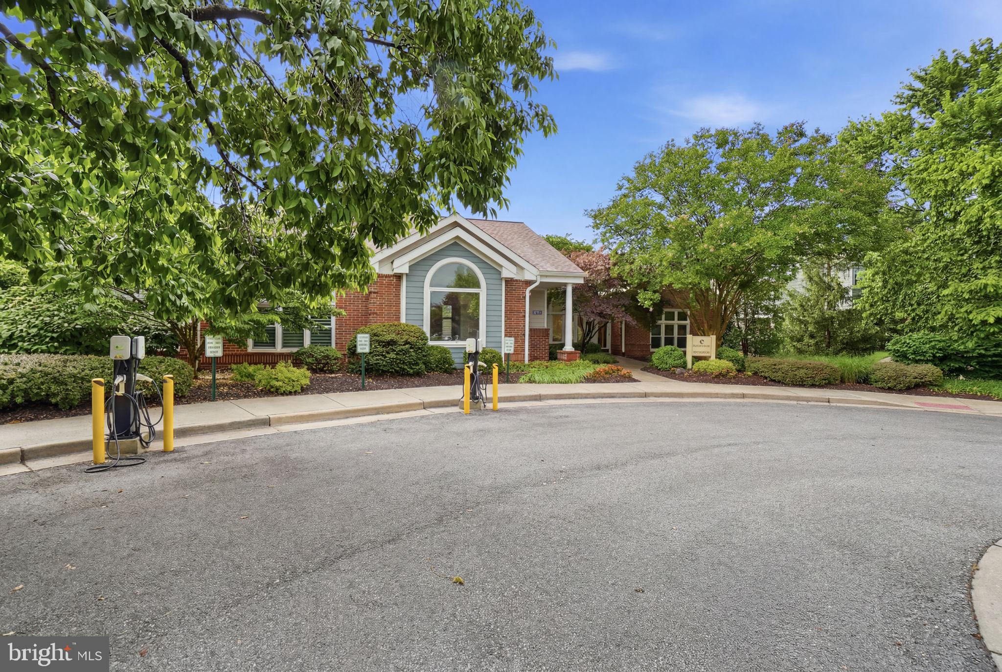 ASHBURN FARM - Residential